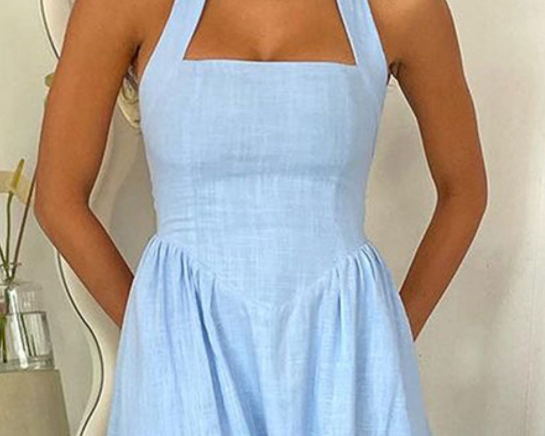 NEWYORKLISTED STYLE COLLECTION: Ruched Halter Neck Midi Dress - NEWYORKLISTED