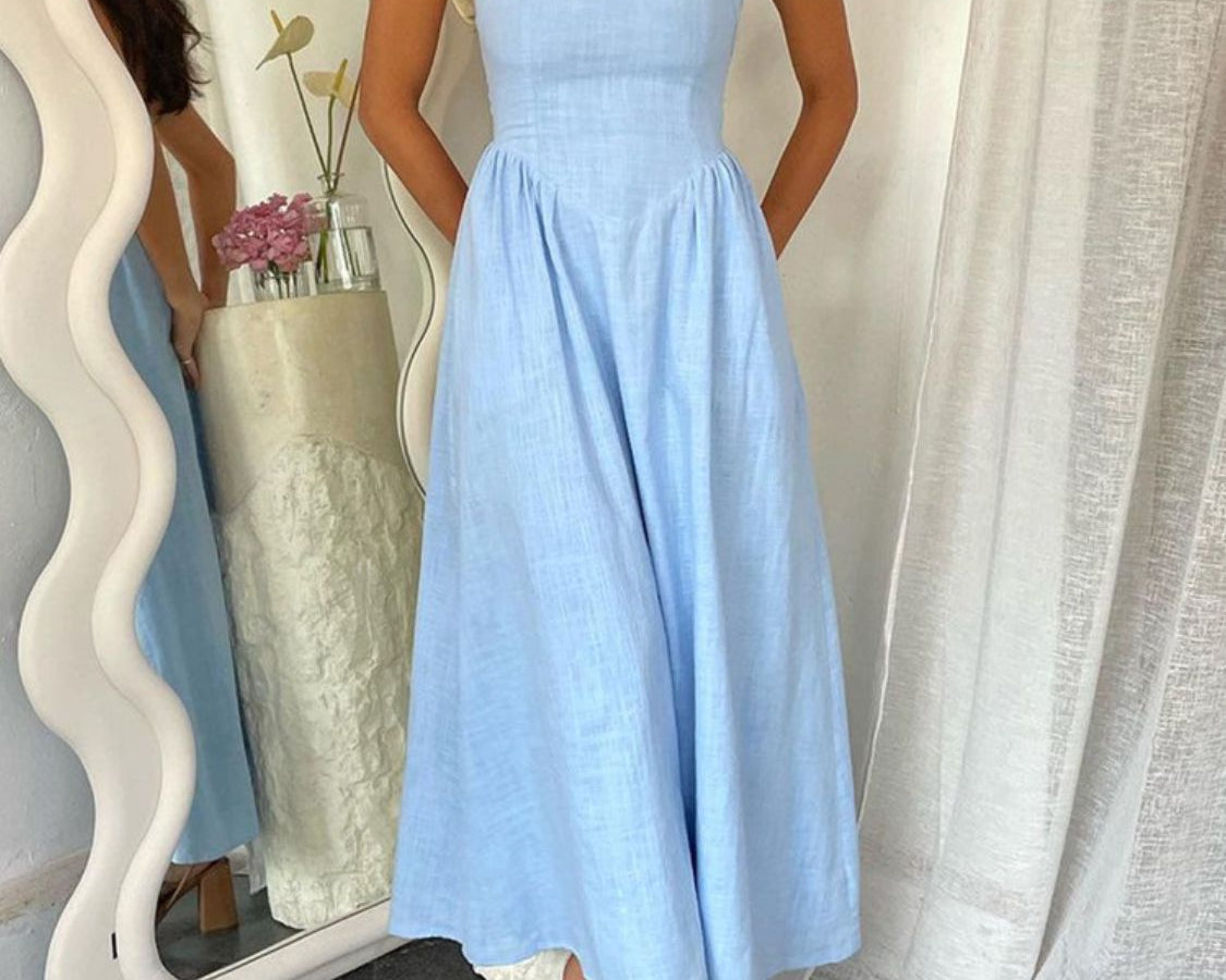 NEWYORKLISTED STYLE COLLECTION: Ruched Halter Neck Midi Dress - NEWYORKLISTED