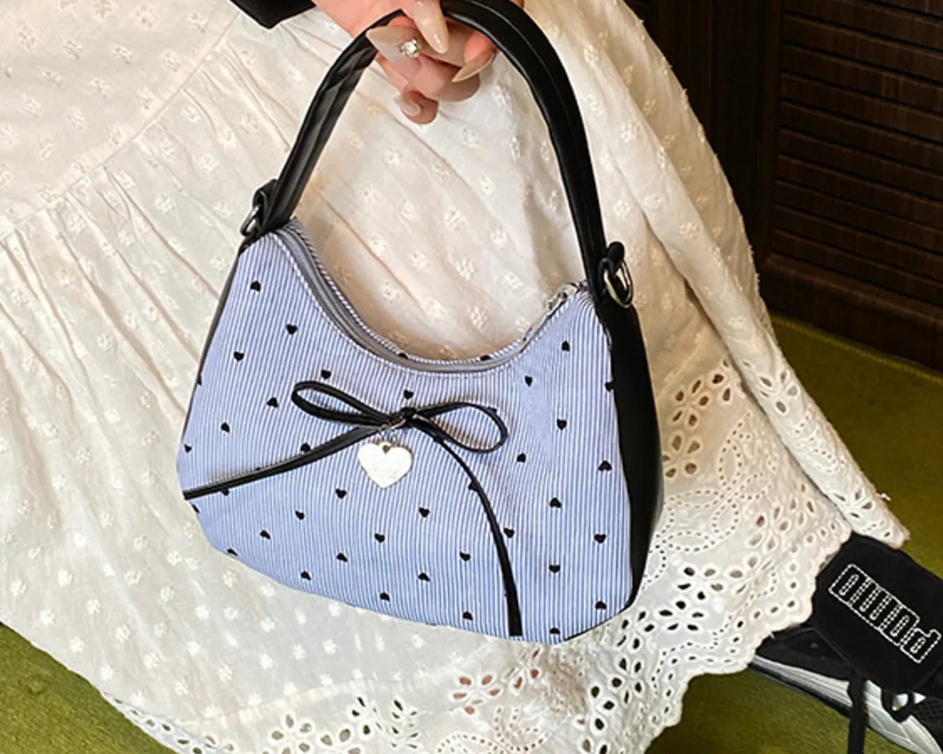 1a139c3b2f5c40c1904a896d1d00ec48-Max-Origin