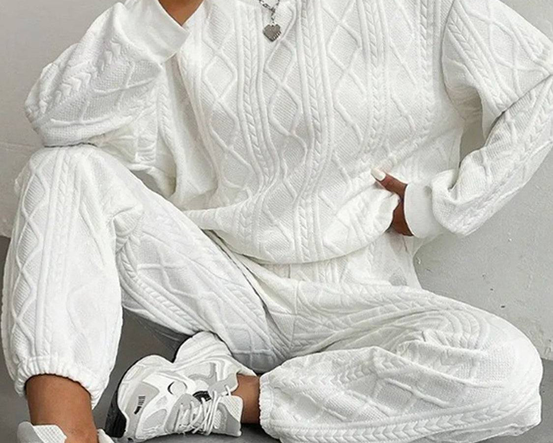 NEWYORKLISTED STYLE COLLECTION: Texture Round Neck Top and Pants Set - NEWYORKLISTED