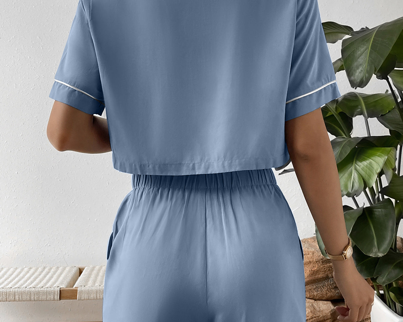 3c694686cbff4d99b7865ac1e44a9f68-Max