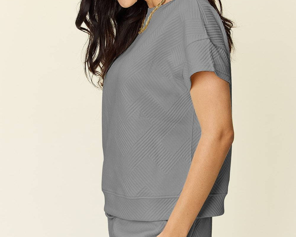 NEWYORKLISTED STYLE COLLECTION: Short Sleeve T-Shirt and Drawstring Shorts Set - NEWYORKLISTED