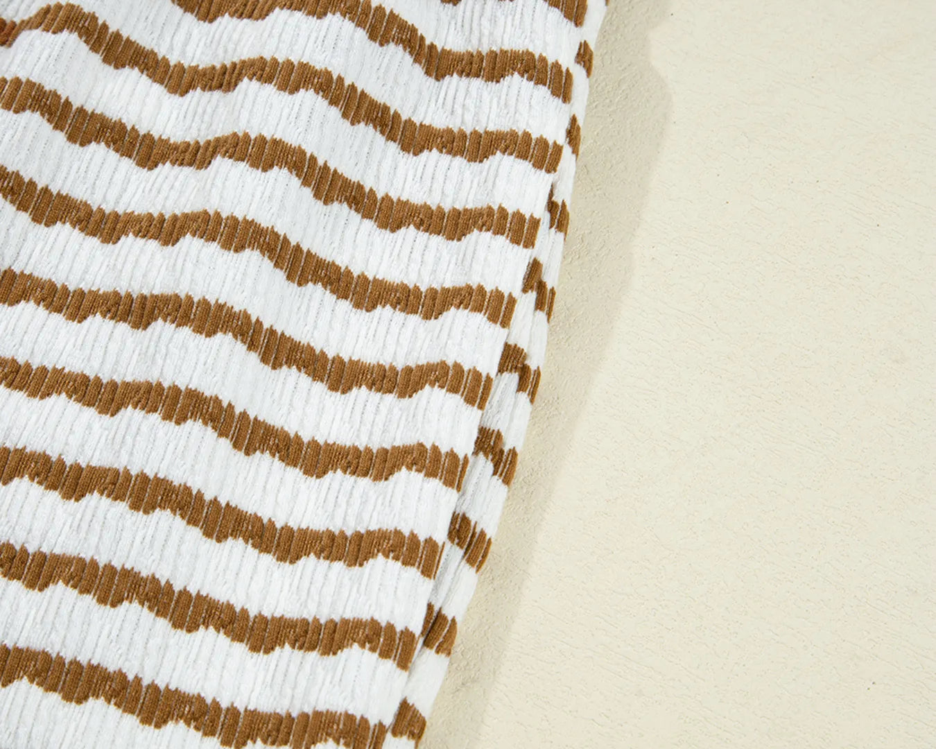 4e26c3dd1bbf4dee9c2547bea154bd11-Max-Origin