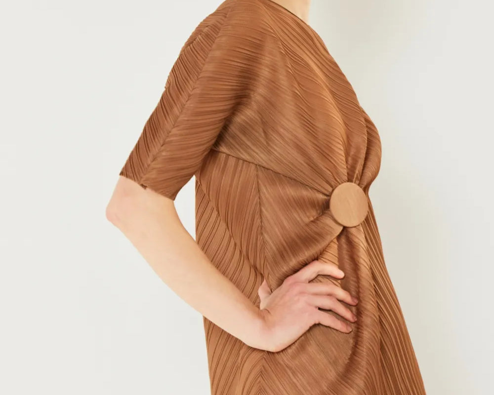 5e7b3219-c34b-428e-959d-6e75a383cad0-Max