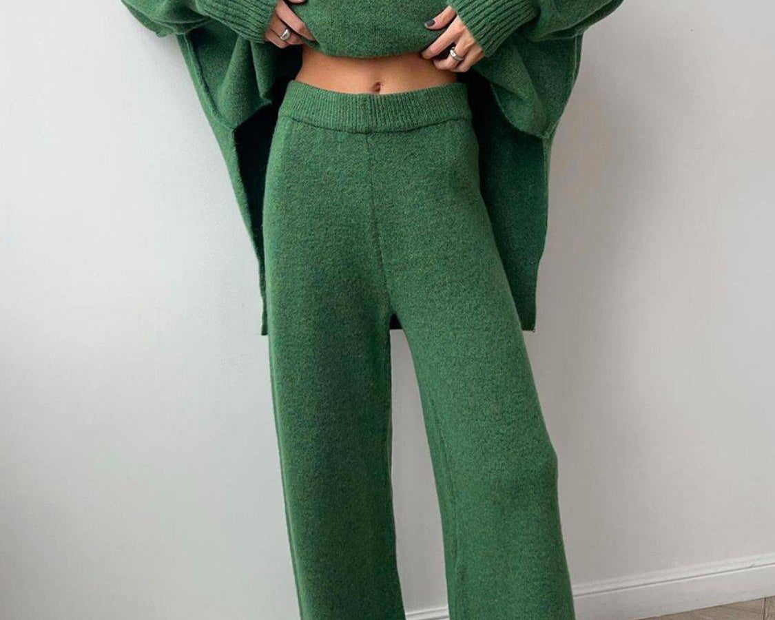 NEWYORKLISTED STYLE COLLECTION: Turtleneck Long Sleeve Top and Pants Sweater Set - NEWYORKLISTED