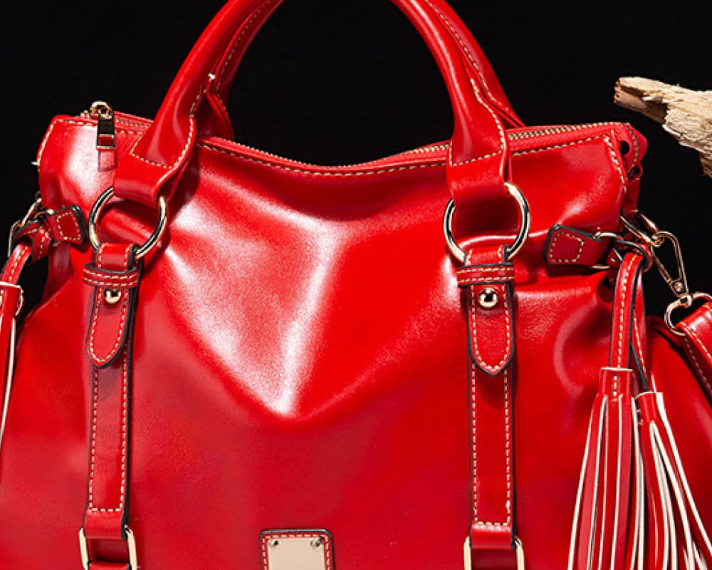 NEWYORKLISTED STYLE COLLECTION: Vegan Leather Handbag with Tassels - NEWYORKLISTED