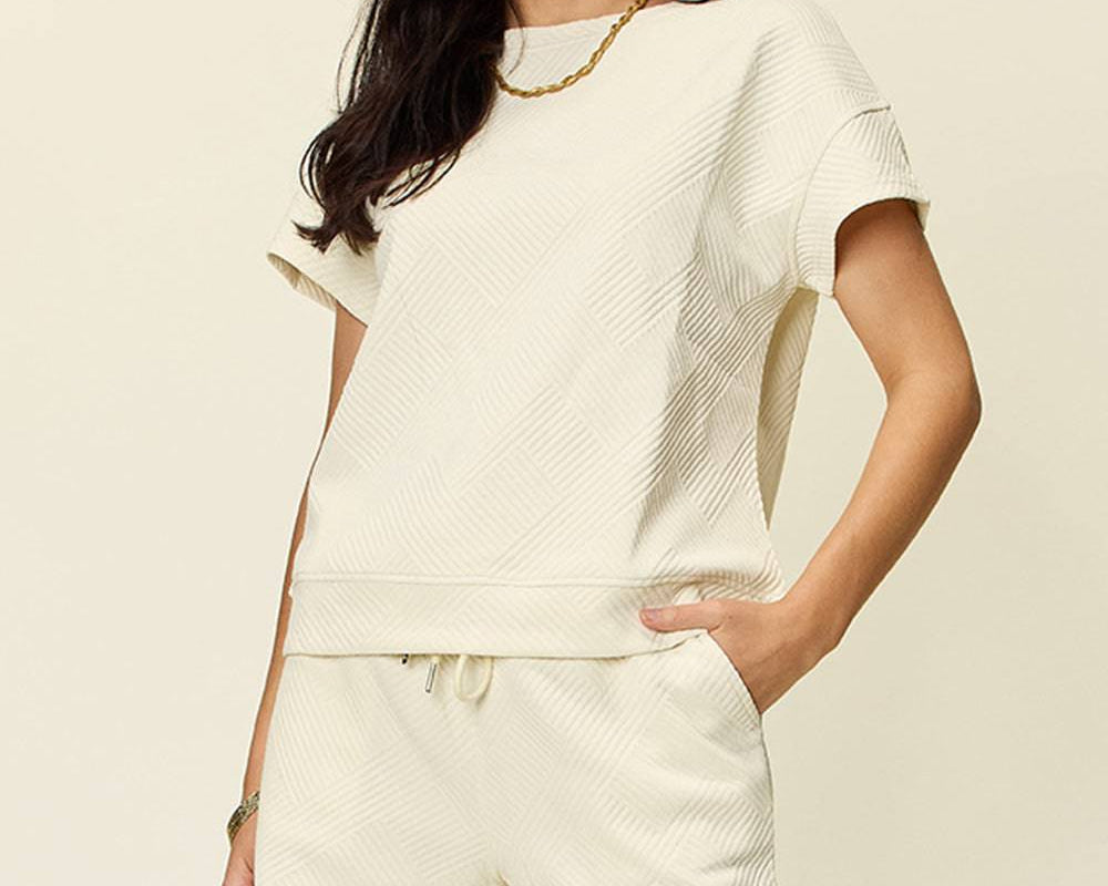 NEWYORKLISTED STYLE COLLECTION: Short Sleeve T-Shirt and Drawstring Shorts Set - NEWYORKLISTED