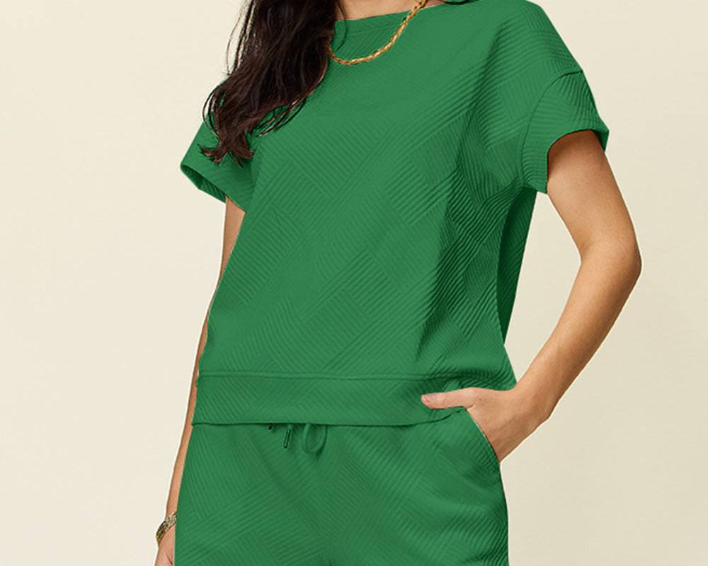 NEWYORKLISTED STYLE COLLECTION: Short Sleeve T-Shirt and Drawstring Shorts Set - NEWYORKLISTED