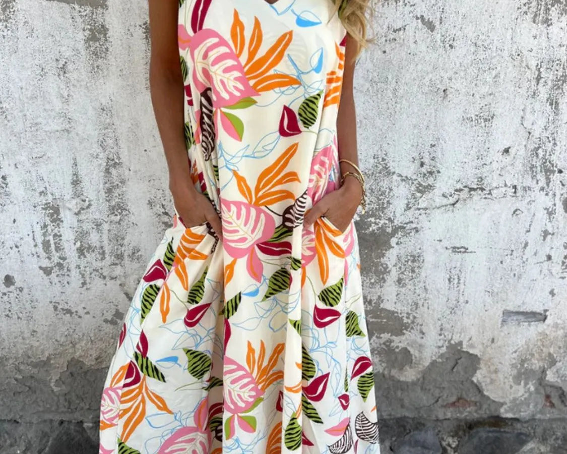 NEWYORKLISTED STYLE COLLECTION: Printed V-Neck Sleeveless Dress Plus Size