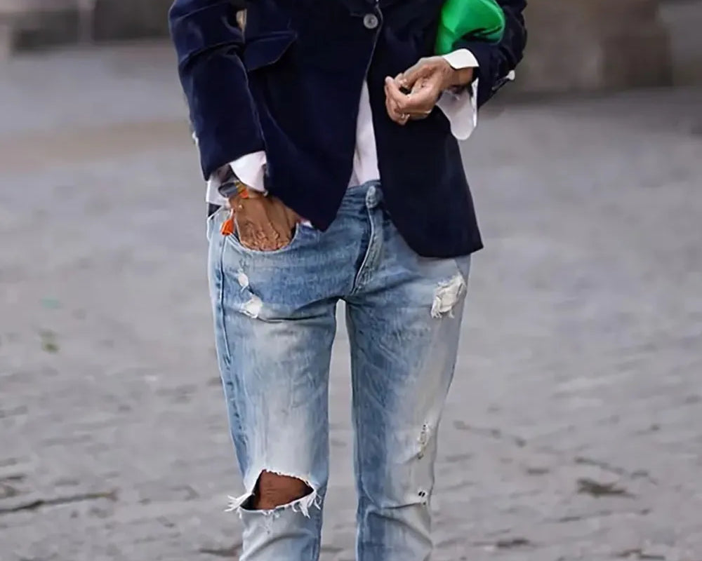 9ec05ecd-7f34-4c53-9ff2-96c8ca53a766-Max