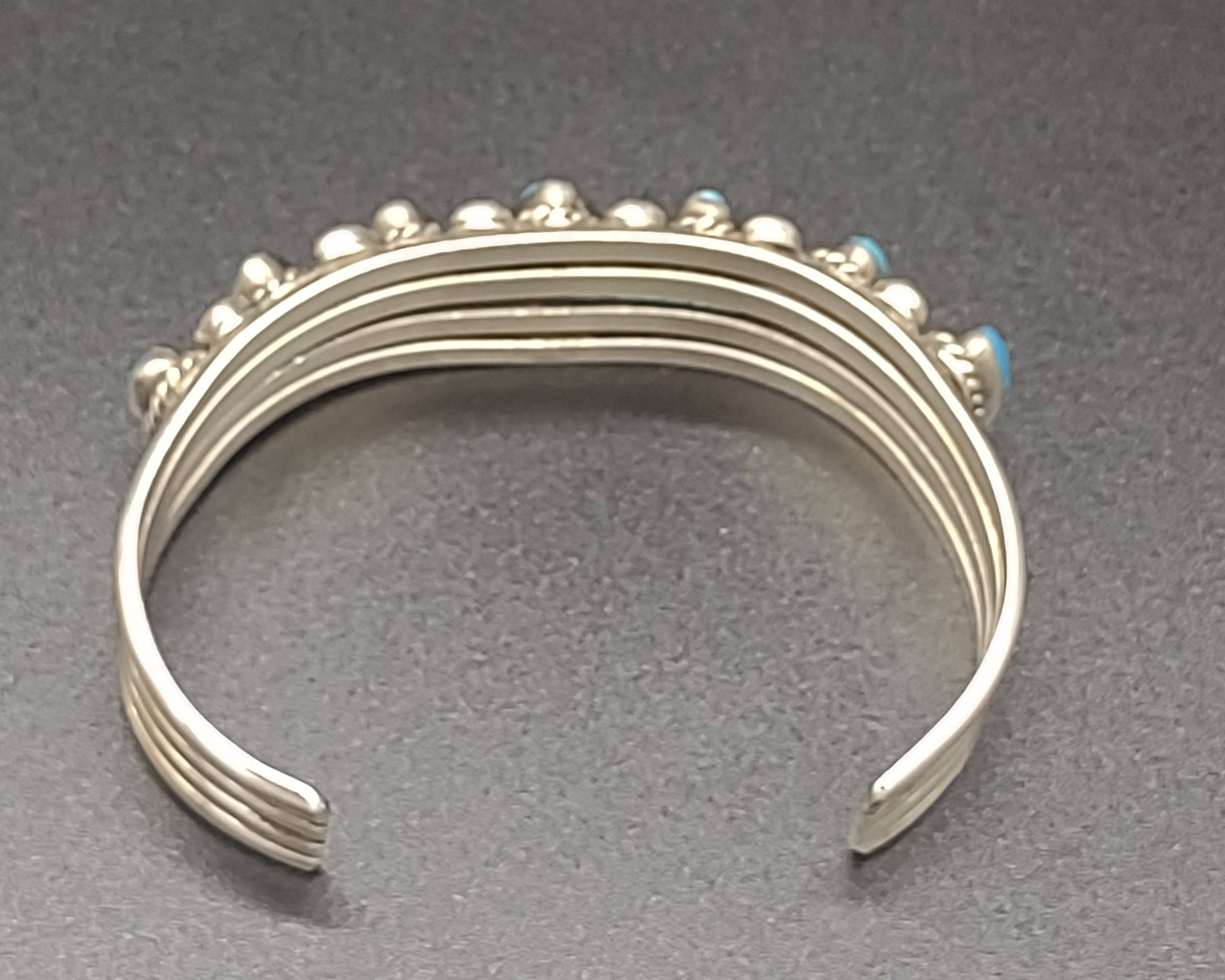 NEWYORKLISTED - Southwestern Style Turquoise Sterling Silver Cuff Bracelet - NEWYORKLISTED