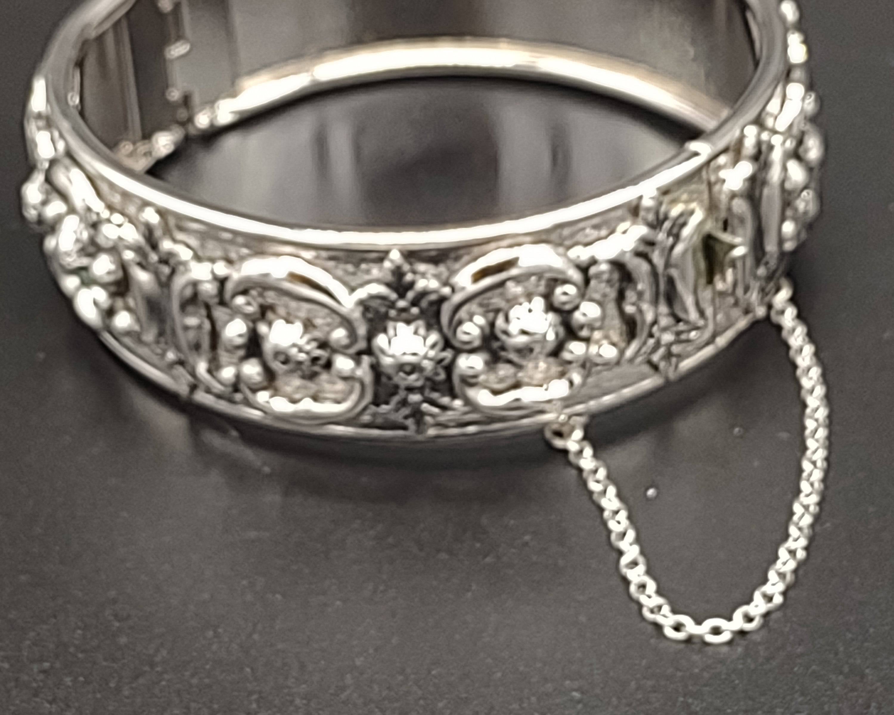 NEWYORKLISTED - Lovely Vintage Whiting & Davis Silver Tone Bracelet - NEWYORKLISTED