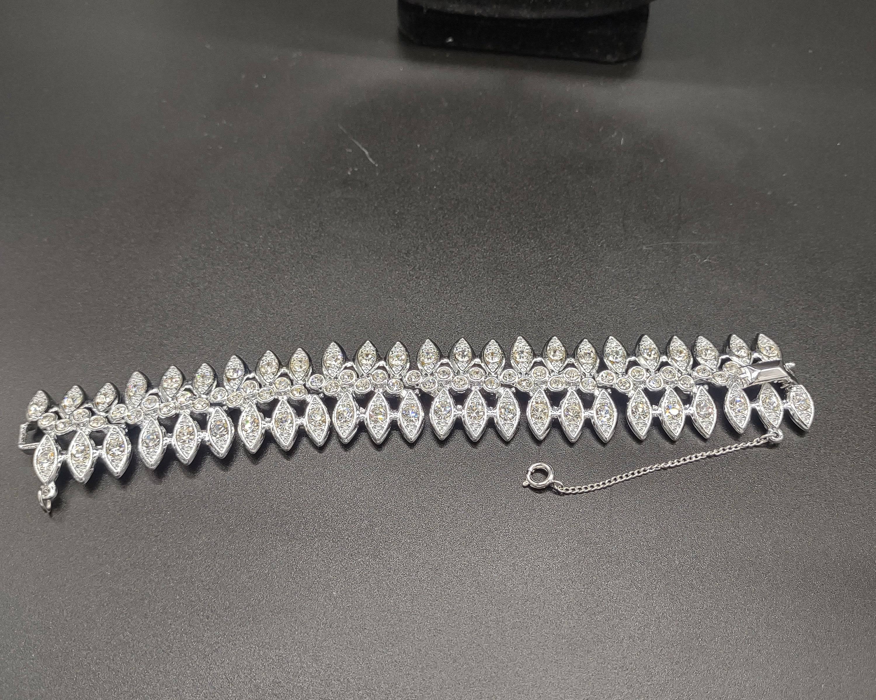 NEWYORKLISTED - Gorgeous Vintage Rhinestone Bracelet by Sarah Coventry - NEWYORKLISTED