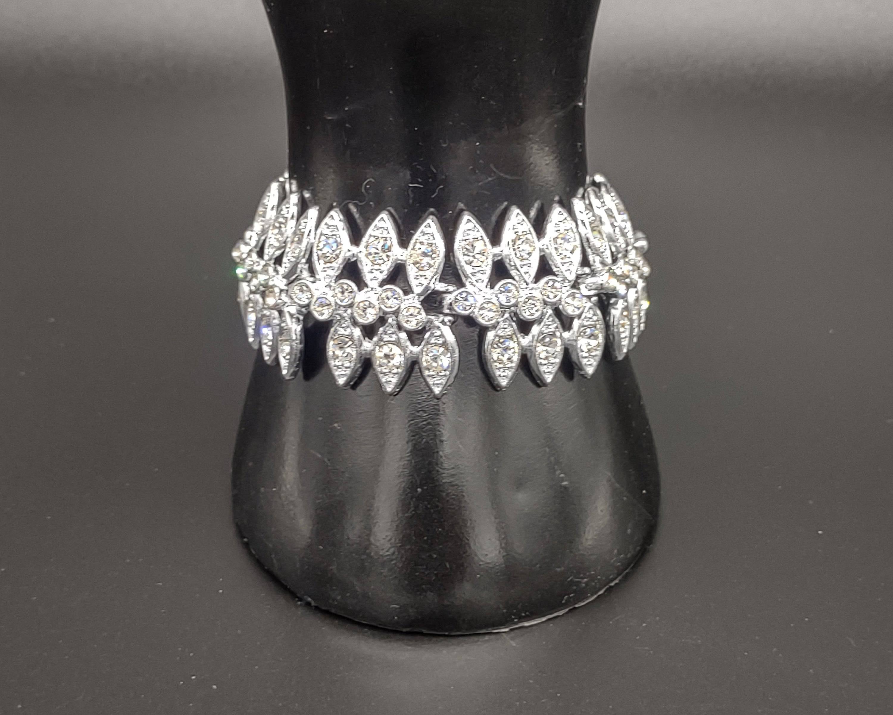 NEWYORKLISTED - Gorgeous Vintage Rhinestone Bracelet by Sarah Coventry - NEWYORKLISTED
