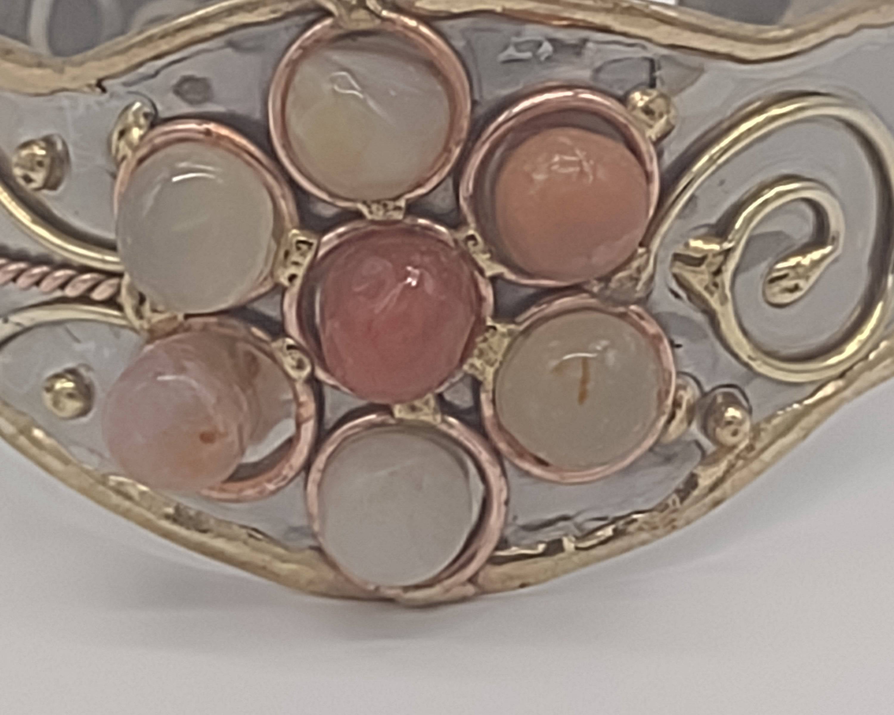 NEWYORKLISTED - Vintage Agate Flower Mixed Metal Cuff Bracelet - NEWYORKLISTED