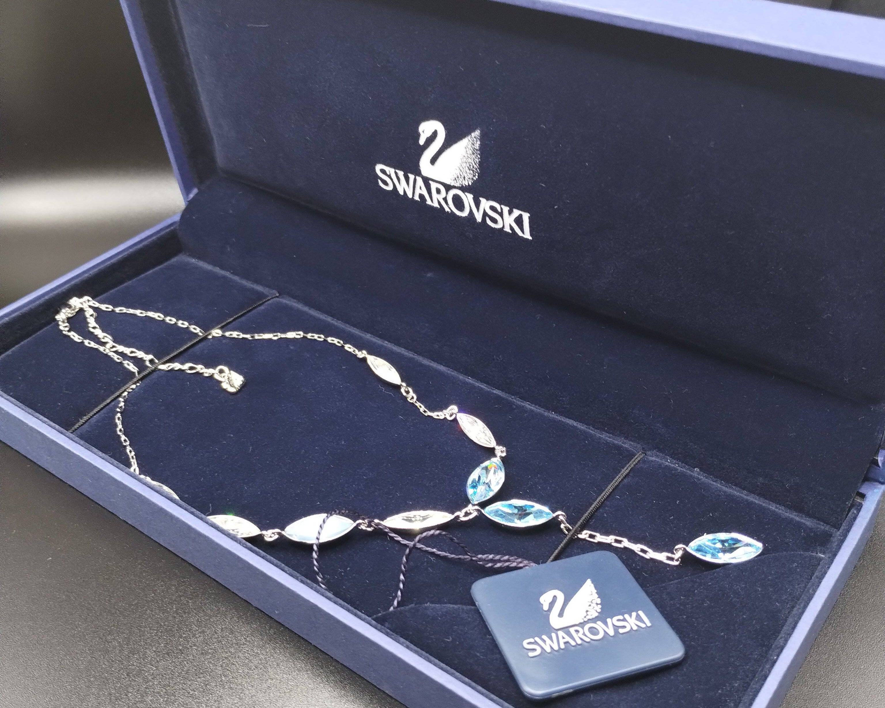NEWYORKLISTED - Swarovski Crystal Necklace - NEWYORKLISTED