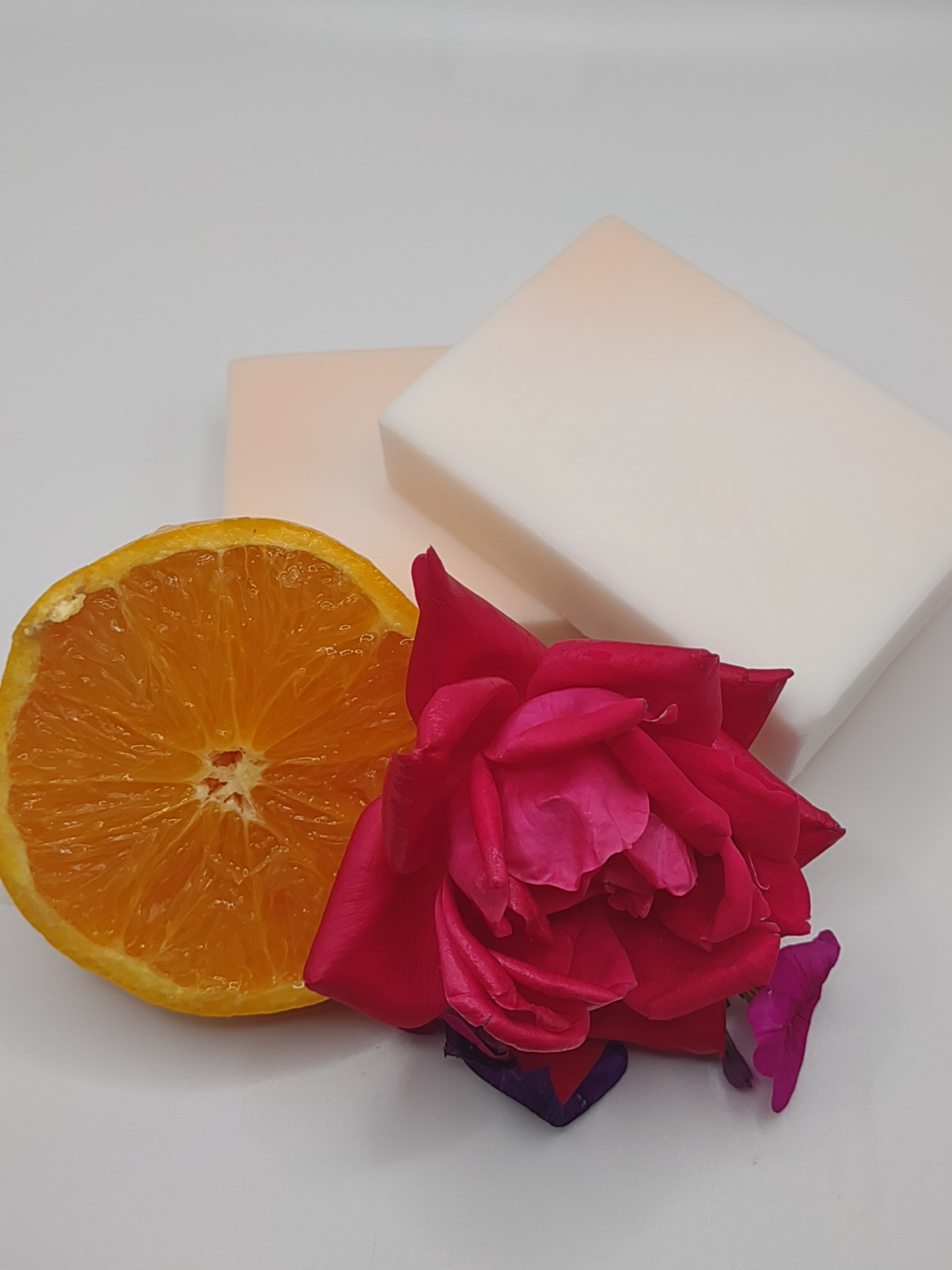 AMLA NATURALS: Opulence Essence Orange Creamsicle Soap