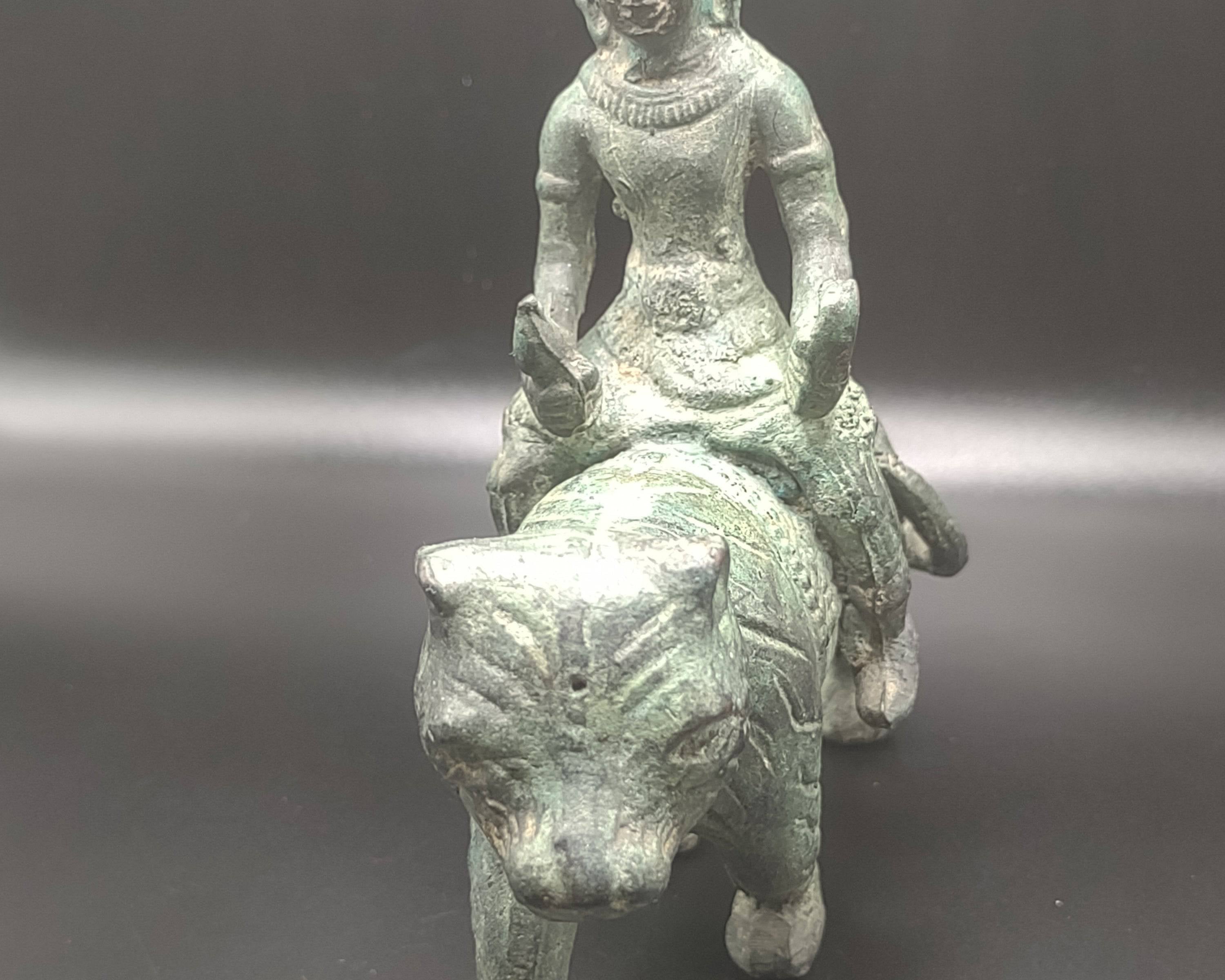 NEWYORKLISTED UNIQUE FINDS 19th Century Bronze Thai Buddha Riding a Tiger with Falcon - NEWYORKLISTED