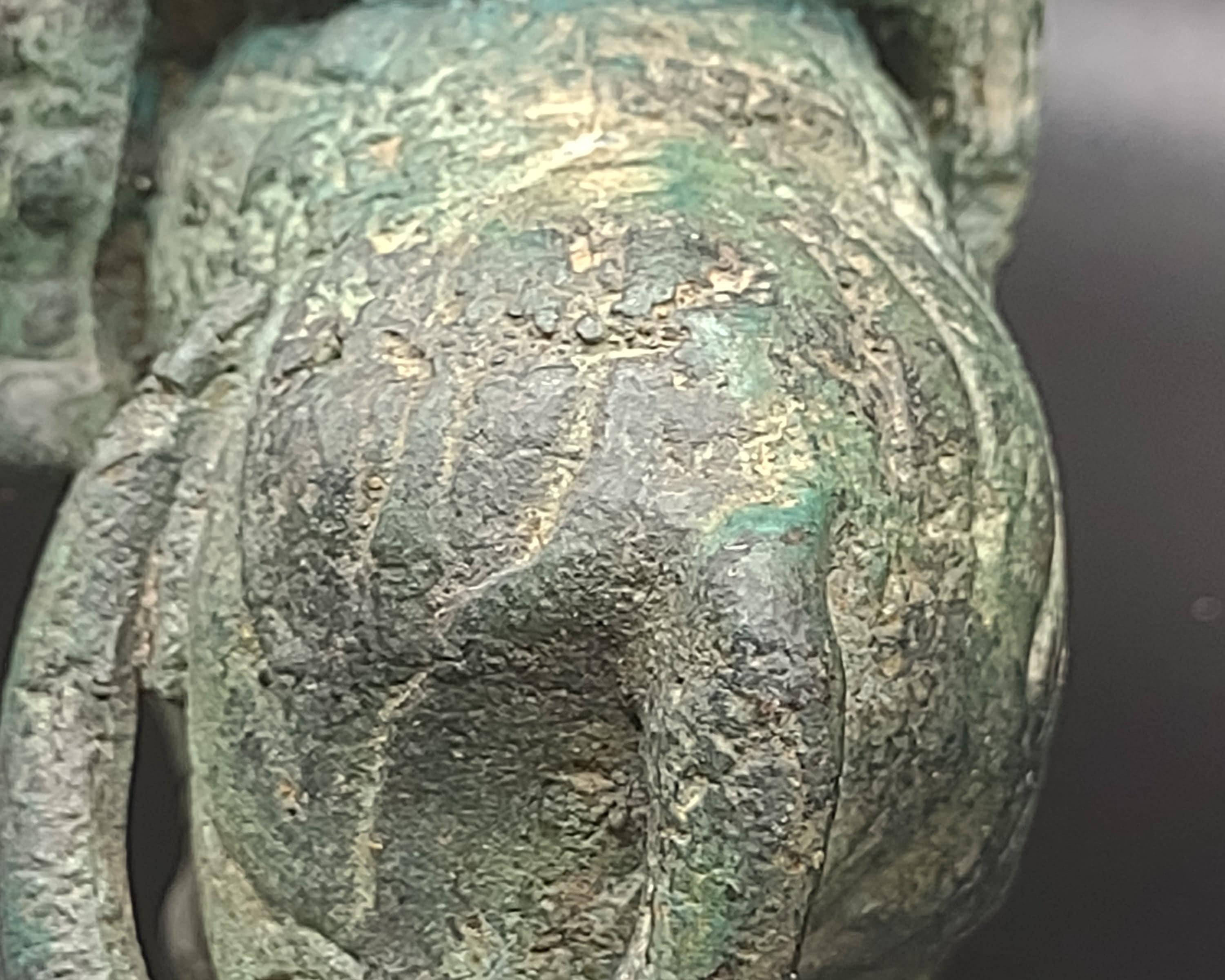 NEWYORKLISTED UNIQUE FINDS 19th Century Bronze Thai Buddha Riding a Tiger with Falcon - NEWYORKLISTED