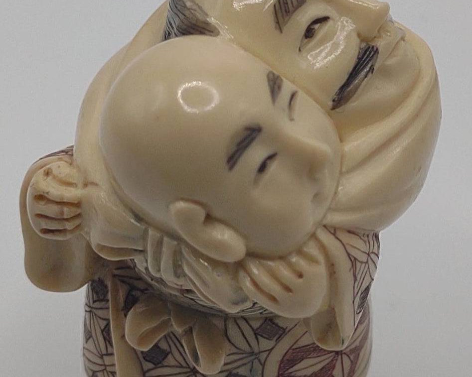 Two-Headed Netsuke Figurine – Hand-Carved High-Quality Replica - NEWYORKLISTED