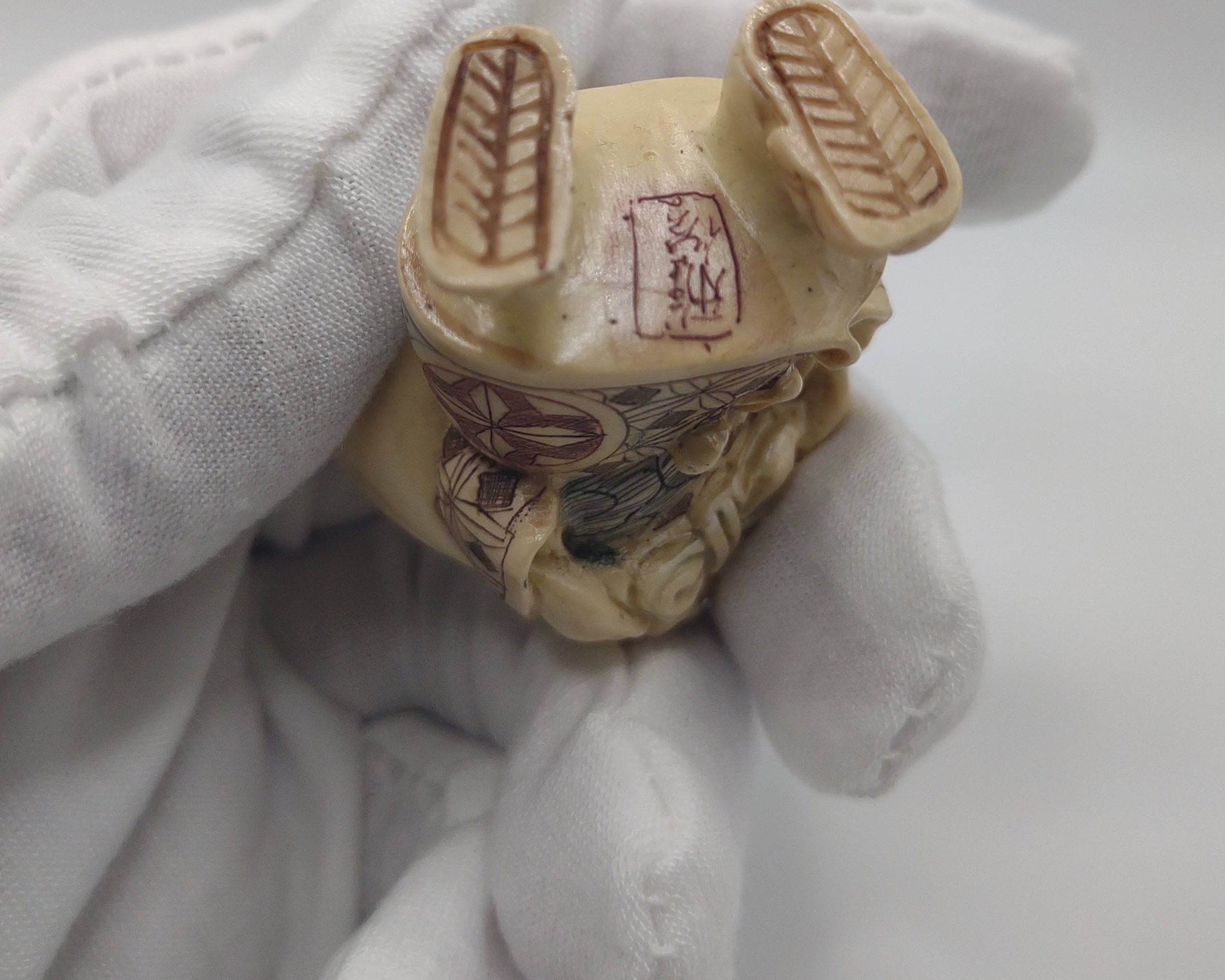 Two-Headed Netsuke Figurine – Hand-Carved High-Quality Replica - NEWYORKLISTED