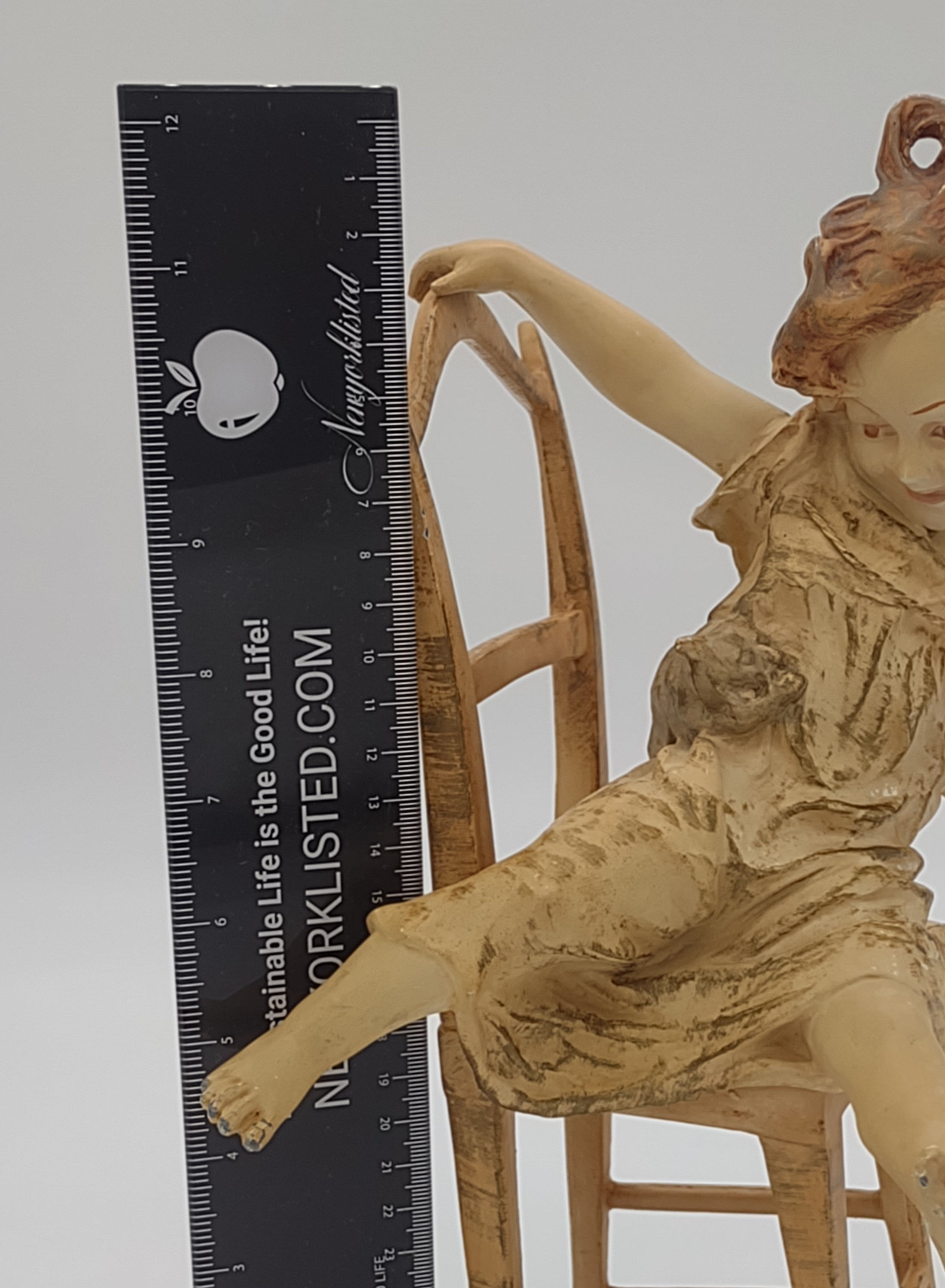 NEWYORKLISTED UNIQUE FINDS COLLECTION: Vintage Juan Clara Figurine: Girl on Chair with Cats – Rare and Original Artwork - NEWYORKLISTED