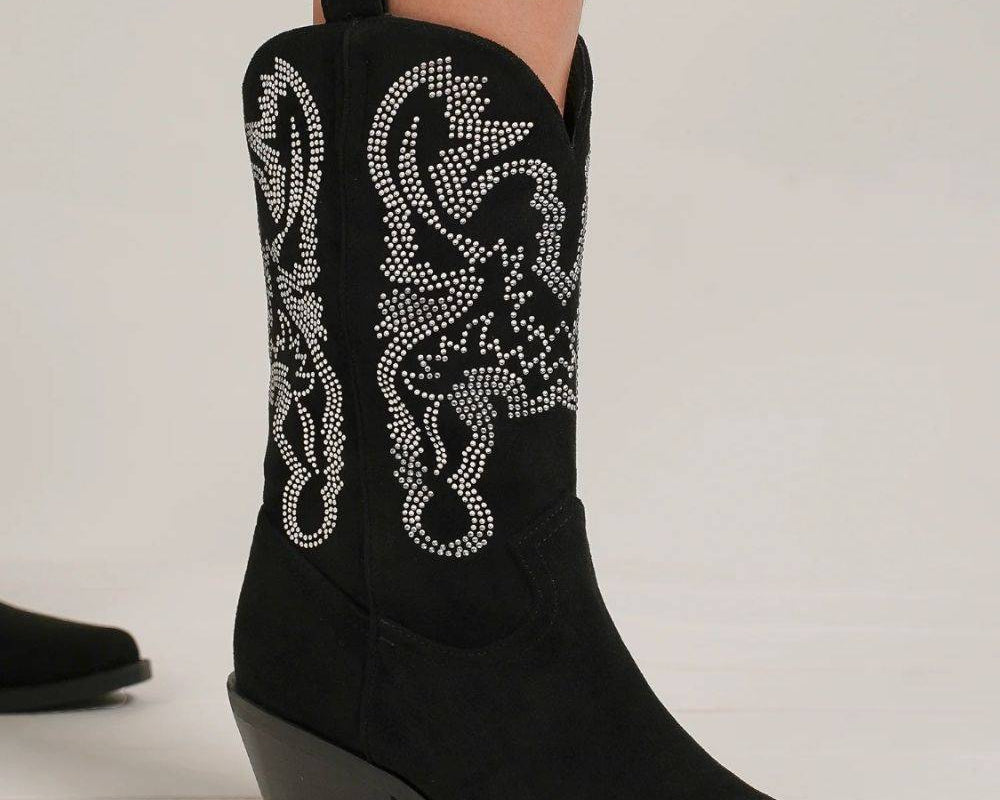 NEWYORKLISTED STYLE COLLECTION: Fashion Rhinestone Detail Point Toe Boots - NEWYORKLISTED