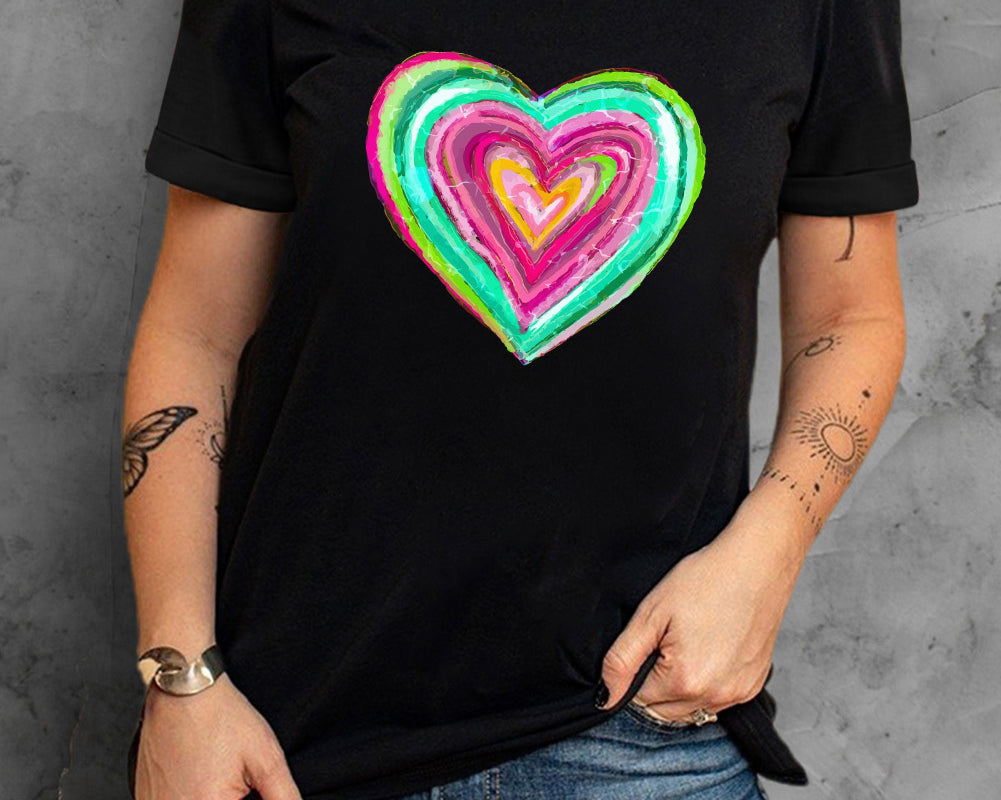 NEWYORKLISTED STYLE COLLECTION: Short Sleeve Heart T-Shirt