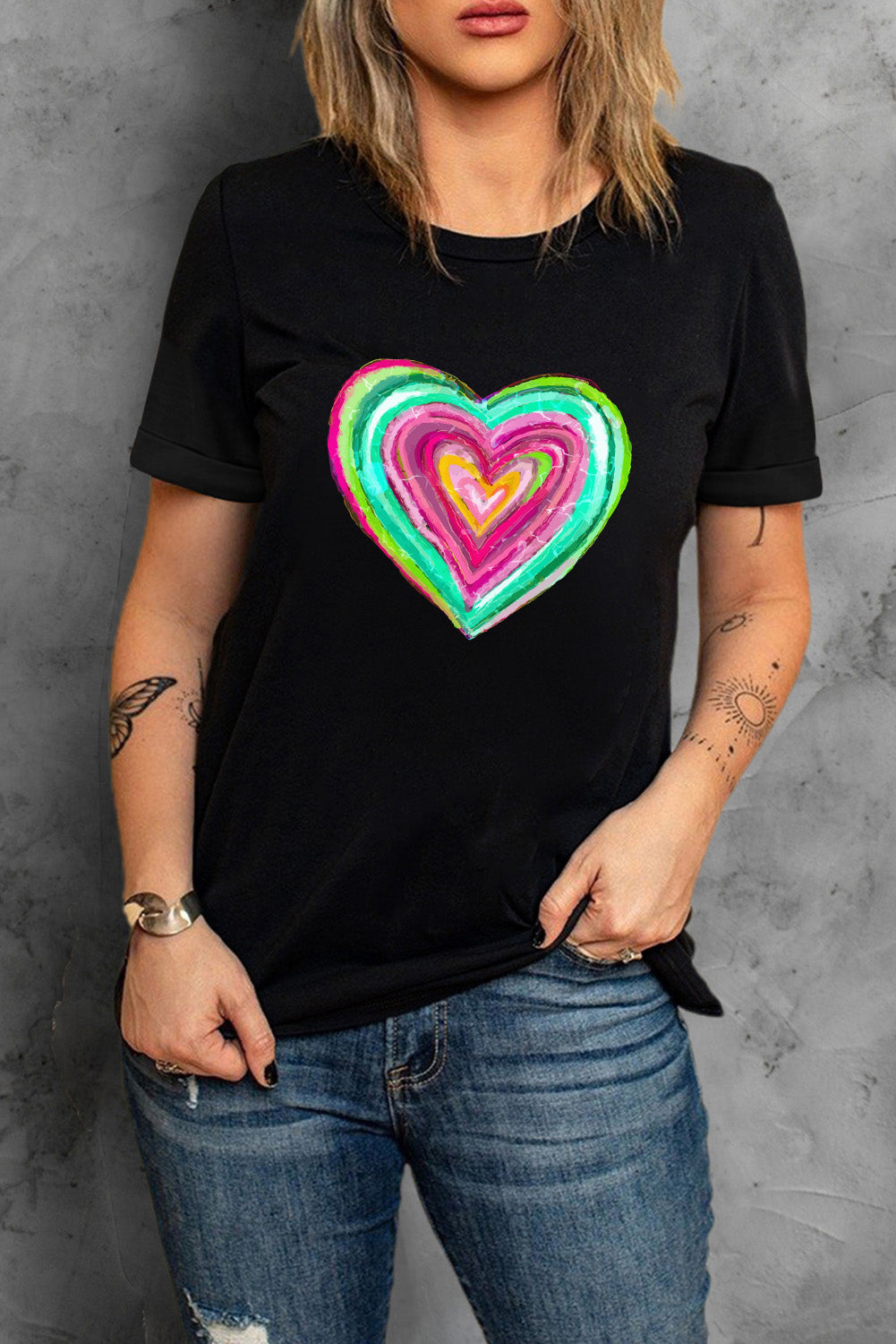 NEWYORKLISTED STYLE COLLECTION: Short Sleeve Heart T-Shirt
