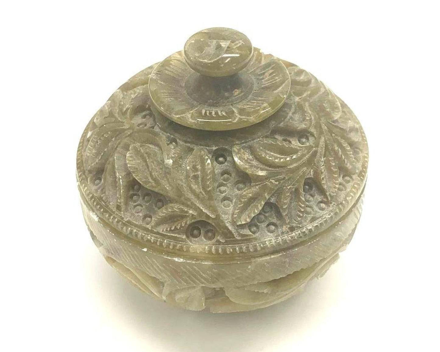 NEWYORKLISTED UNIQUE FINDS COLLECTION: Jade Intricately Carved Round Trinket Bowl - NEWYORKLISTED