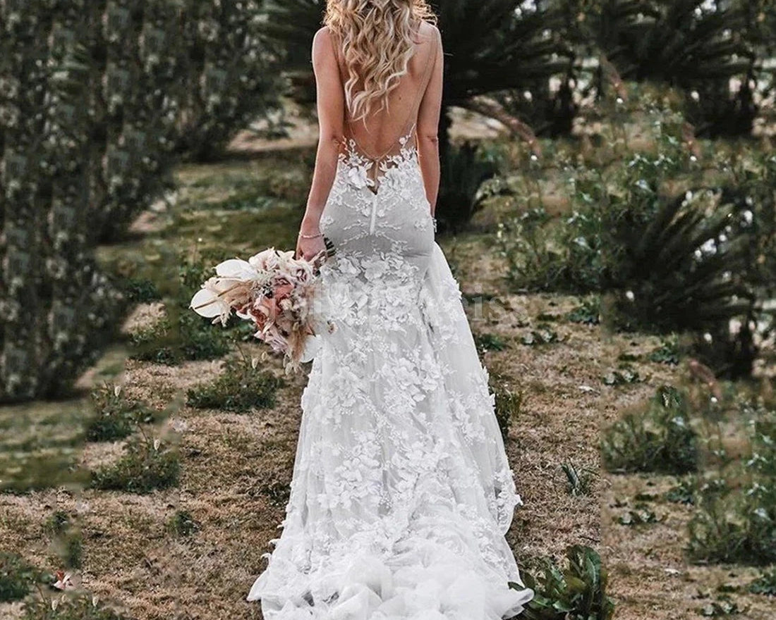 NEWYORKLISTED ELEGANT BRIDE COLLECTION: Lace V-Neck Illusion Backless Mermaid Wedding Gown - NEWYORKLISTED