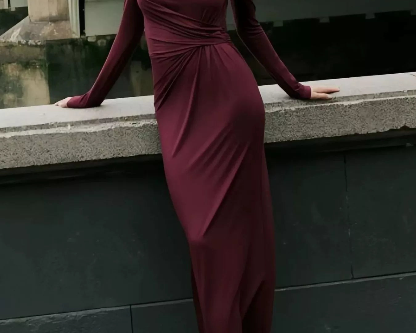 NEWYORKLISTED STYLE COLLECTION: Ruched Long Sleeve Bodycon Maxi Dress