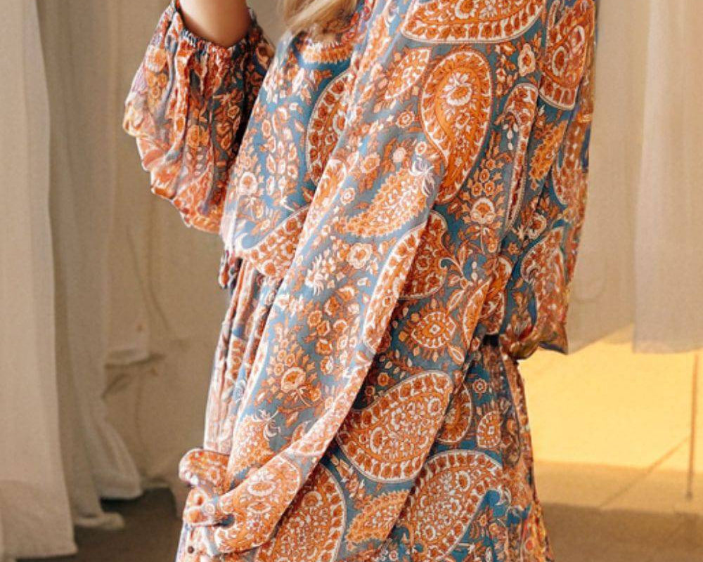 NEWYORKLISTED STYLE COLLECTION: Ruffle Hem Printed Long Sleeve Dress - NEWYORKLISTED