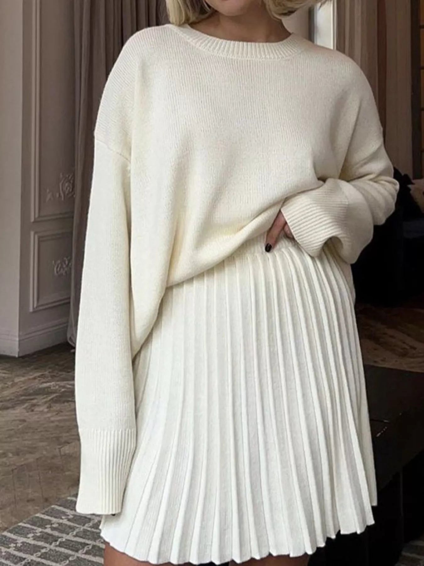 NEWYORKLISTED STYLE COLLECTION: Top and Pleated Skirt Sweater Set in ivory