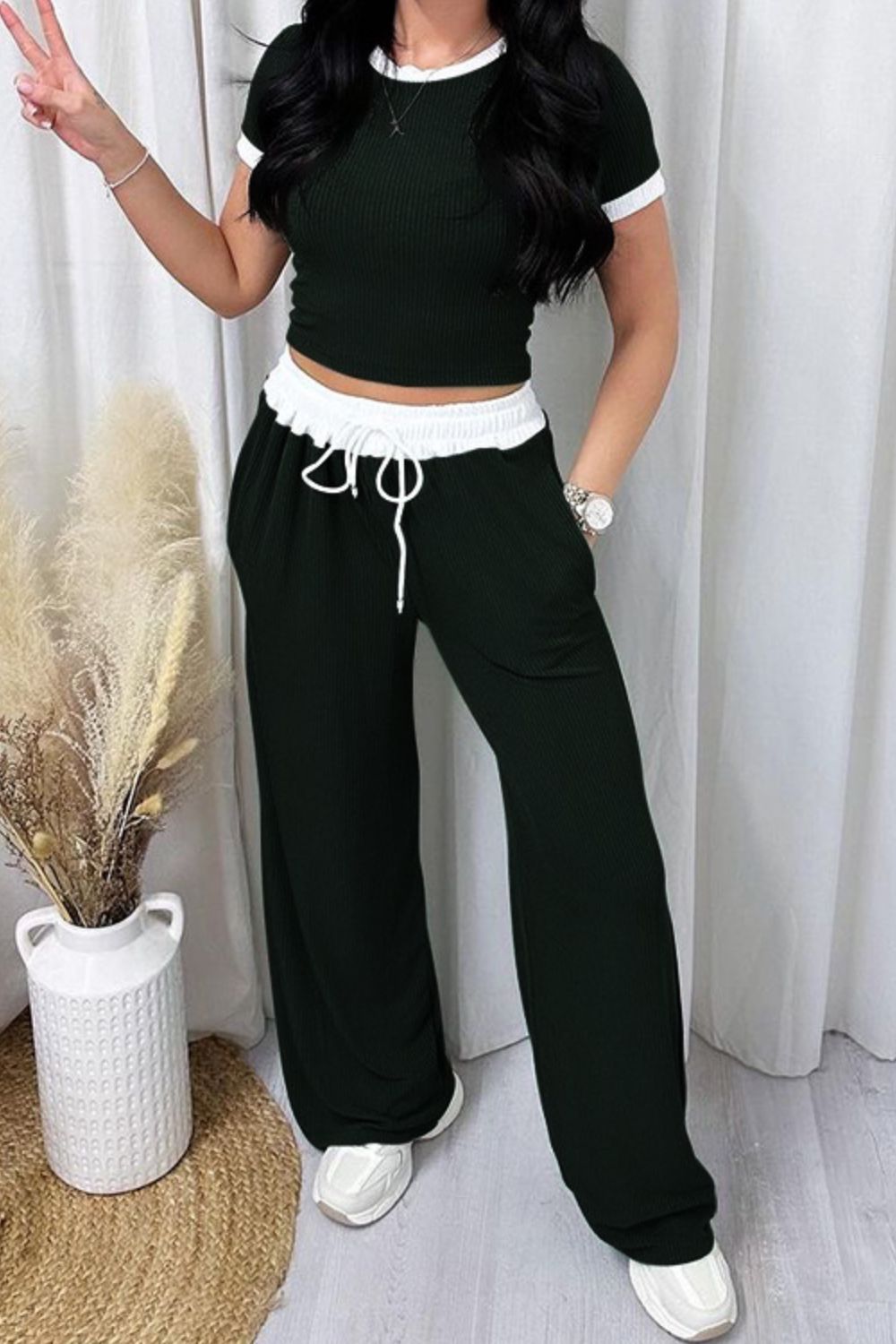 NYLD: Contrast Trim Round Neck Top and Pants Set - NEWYORKLISTED