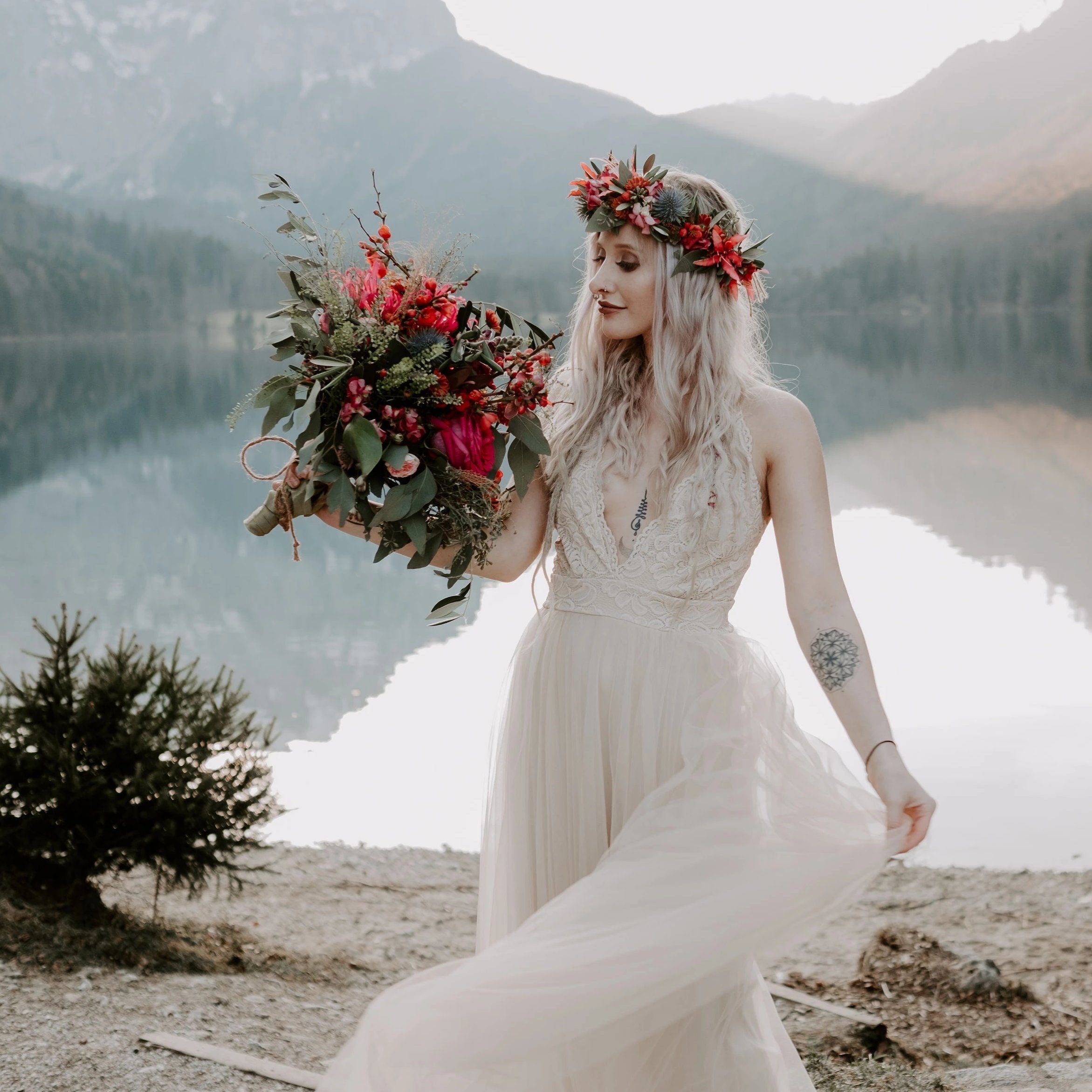 NEWYORKLISTED ELEGANT Bride Collection: Champagne Wedding Dress #1205 - NEWYORKLISTED