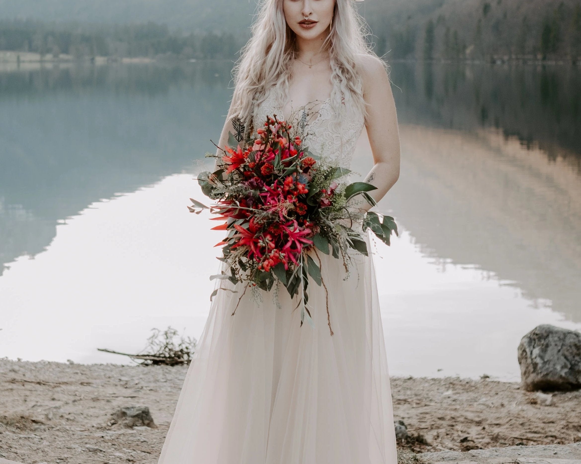 NEWYORKLISTED ELEGANT Bride Collection: Champagne Wedding Dress #1205 - NEWYORKLISTED