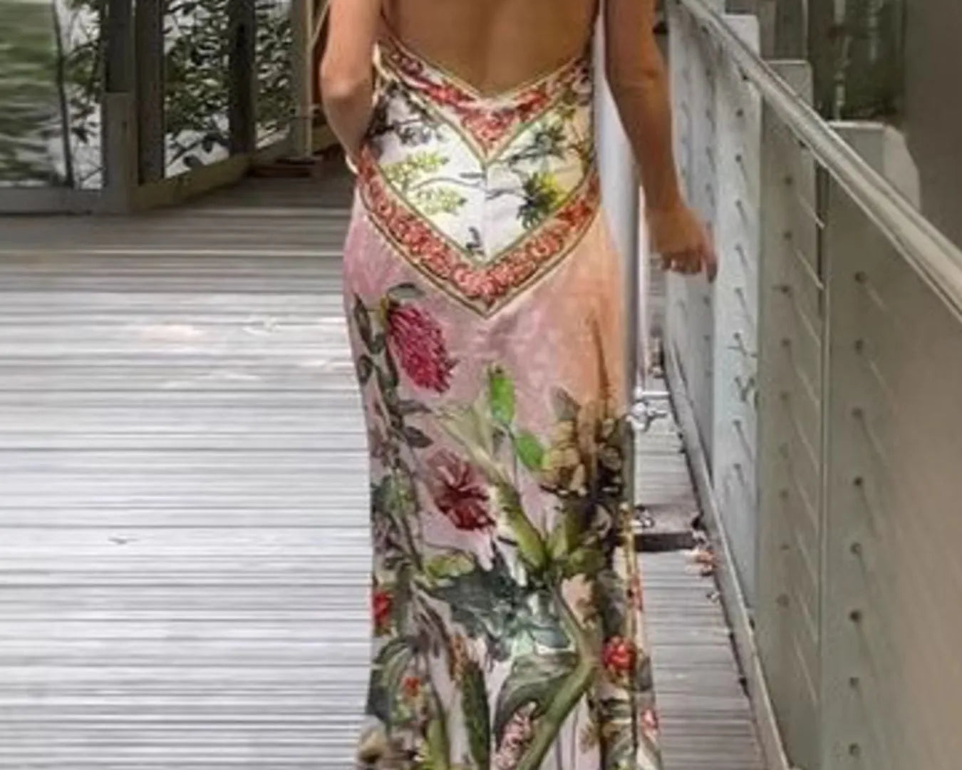 NEWYORKLISTED STYLE COLLECTION: Printed Halter Neck Backless Maxi Dress – Statement Style for Bold Summer Moments - Back of Dress