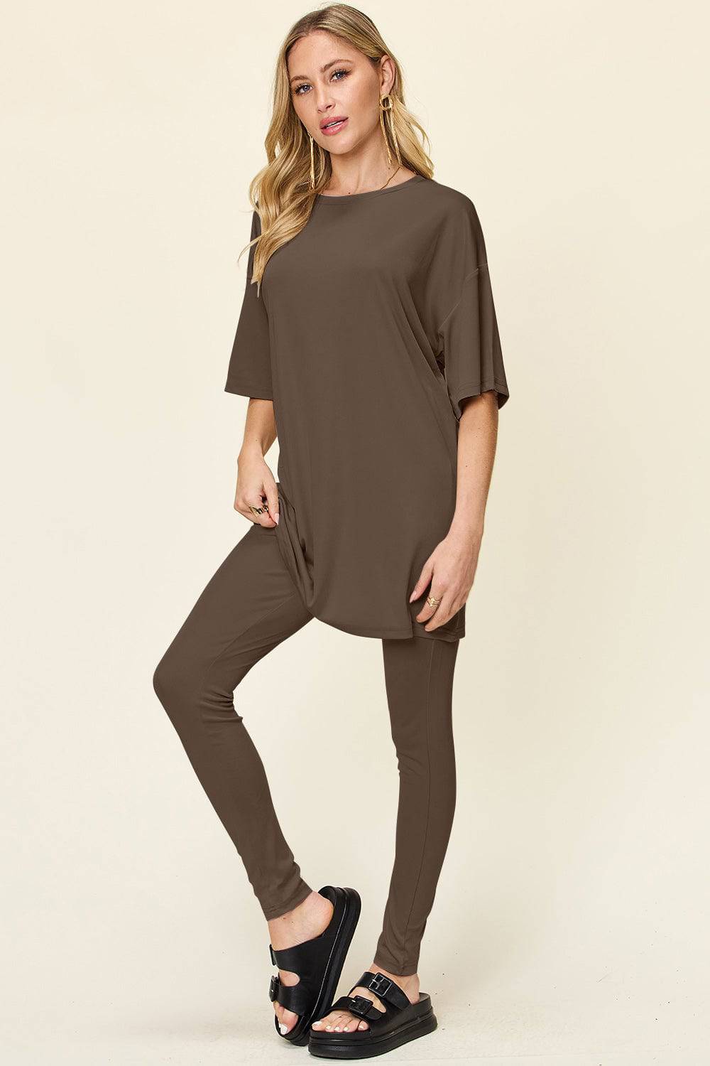 NEWYORKLISTED STYLE COLLECTION: Round Neck Dropped Shoulder T-Shirt and Leggings Set - NEWYORKLISTED