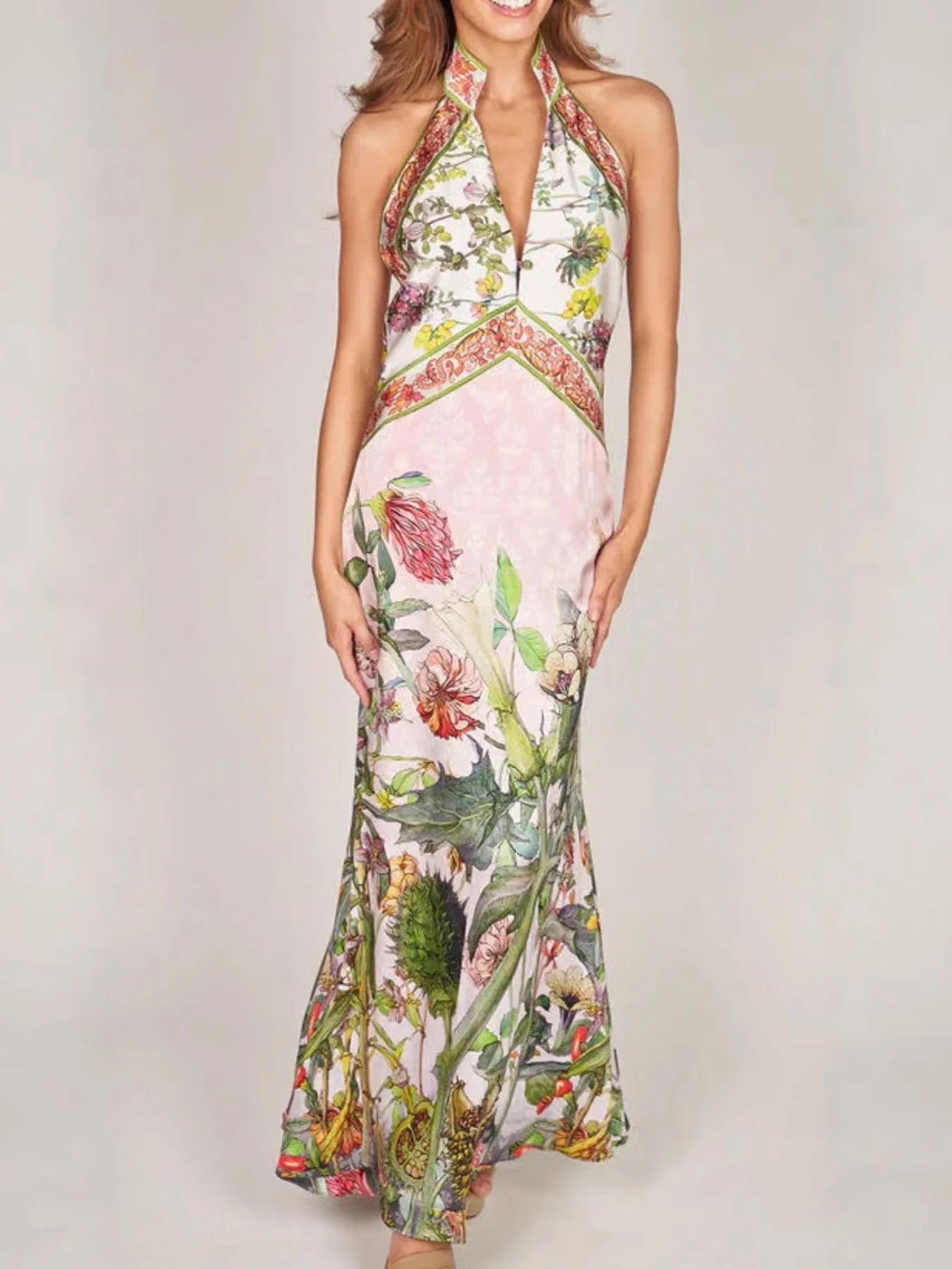 NEWYORKLISTED STYLE COLLECTION: Printed Halter Neck Backless Maxi Dress – Statement Style for Bold Summer Moments