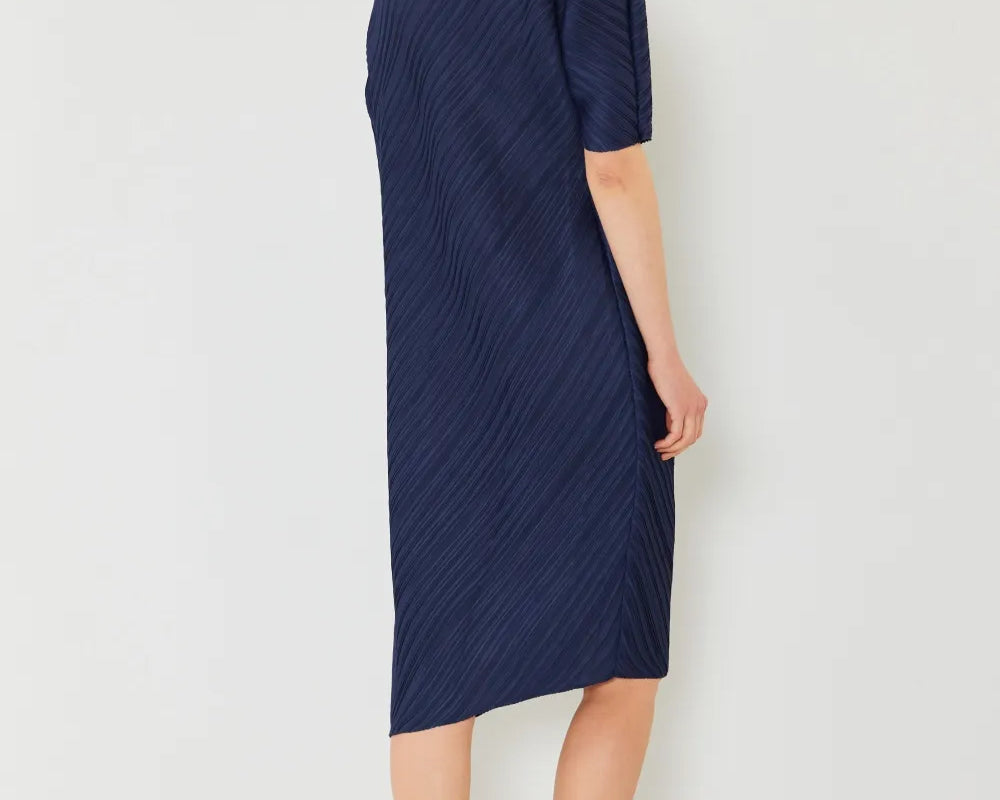 d2a0dbc3-5e61-41c5-9dad-0115e656e6fa-Max