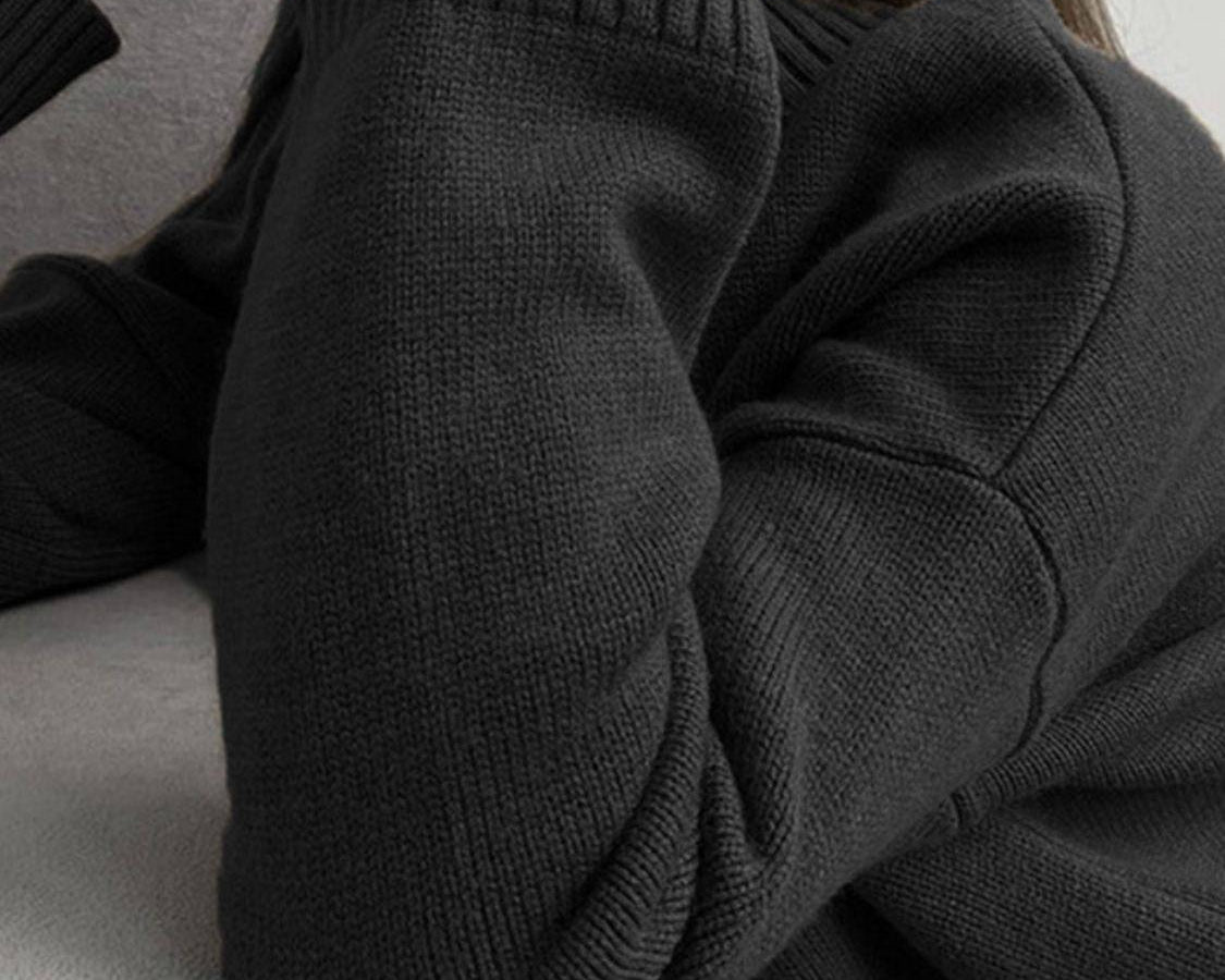 NEWYORKLISTED STYLE COLLECTION: Turtleneck Drop Shoulder Sweater - NEWYORKLISTED