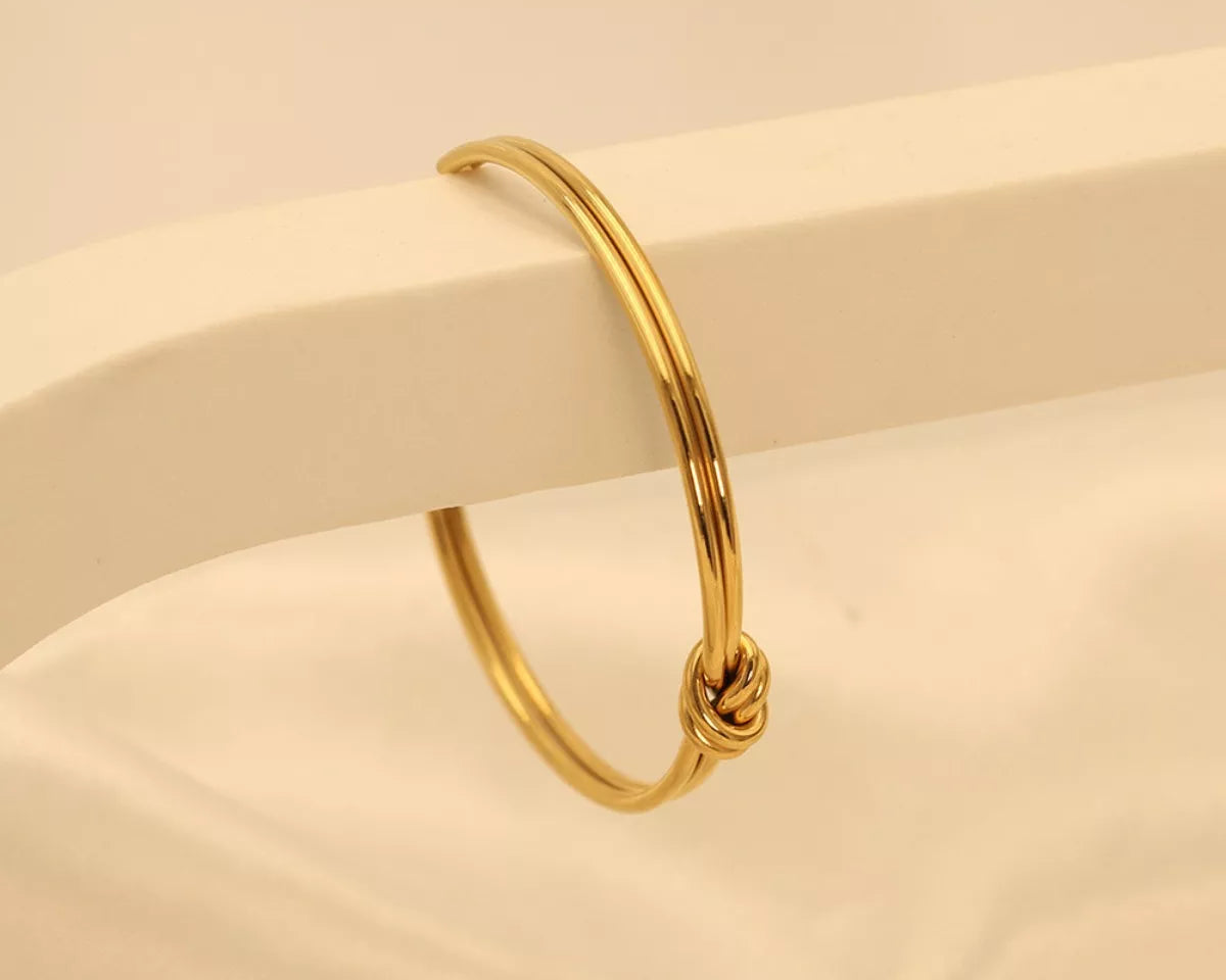 e0b14300-ee1e-4300-bd11-bdf340d67852-Max-Origin