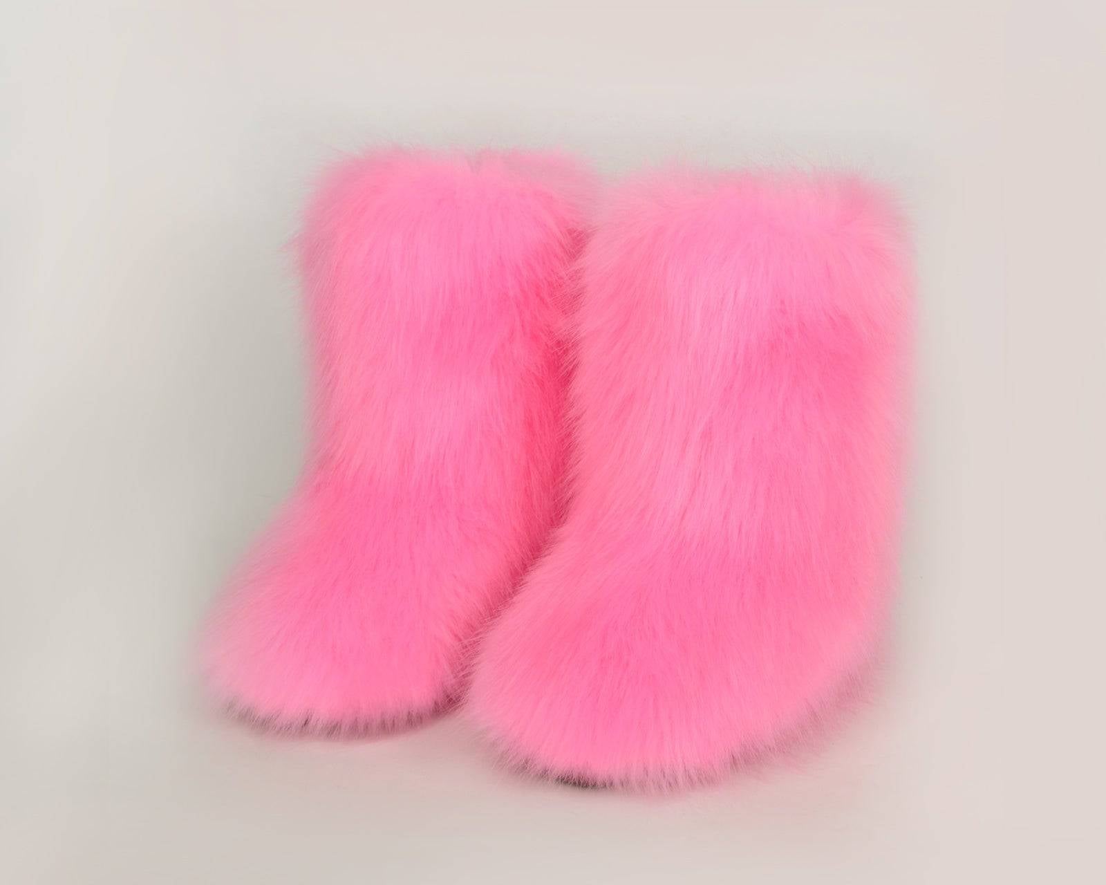 NEWYORKLISTED STYLE COLLECTION: Hug Me Comfort Fuzzy Platform Boots - NEWYORKLISTED