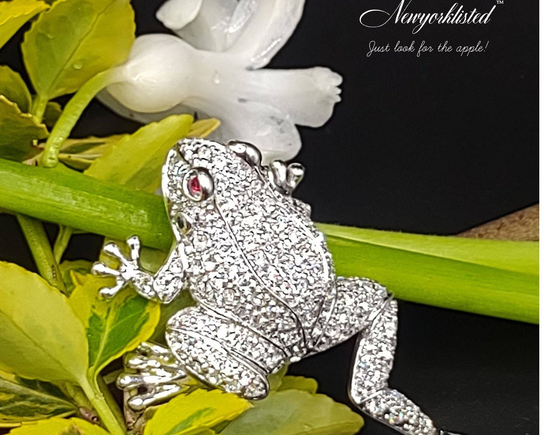 NEWYORKLISTED Vintage Sterling Silver Rhinestone Frog Pendant  by Jenna Nicole