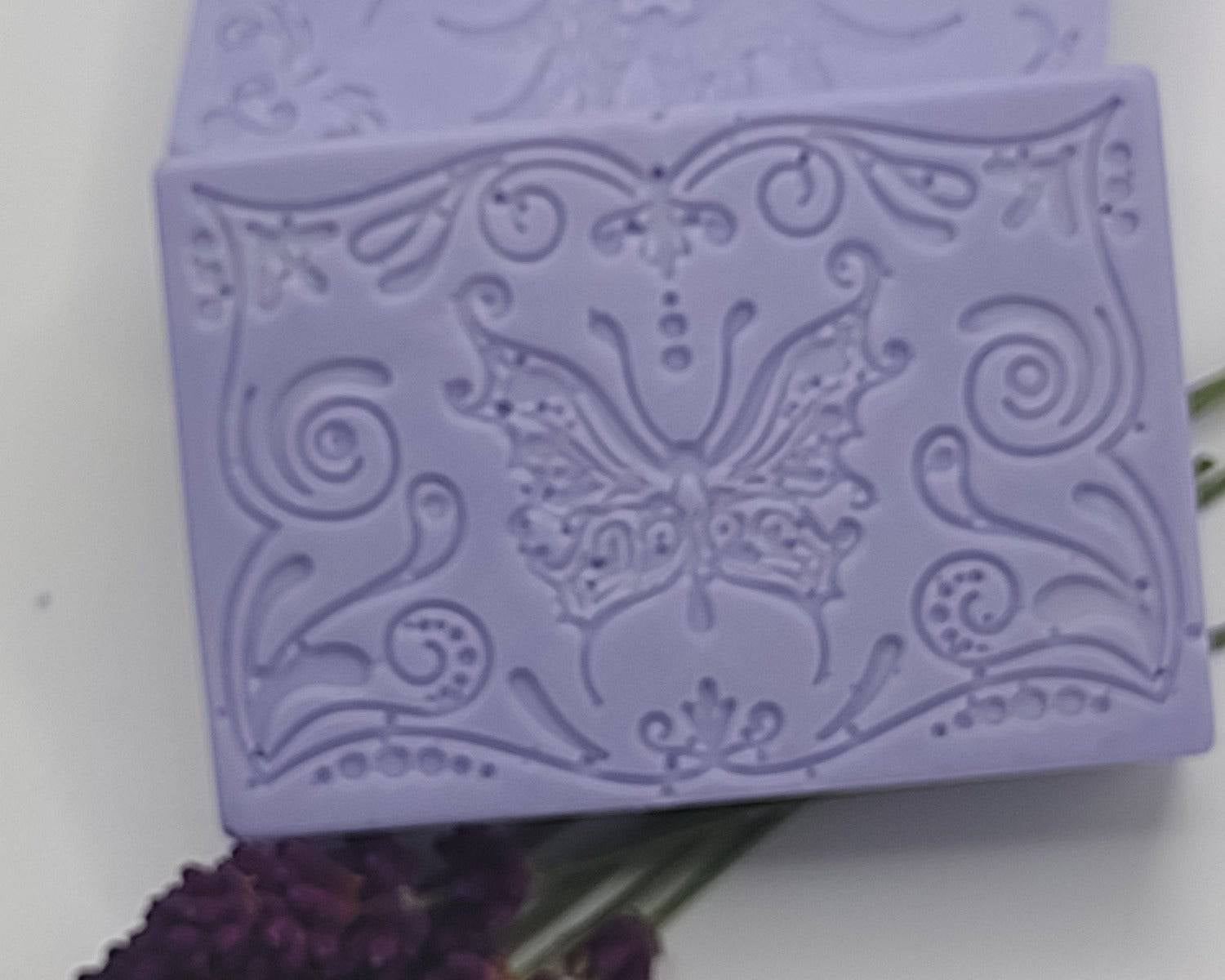 AMLA NATURALS Lavender Dreams Opulent Essence Soap