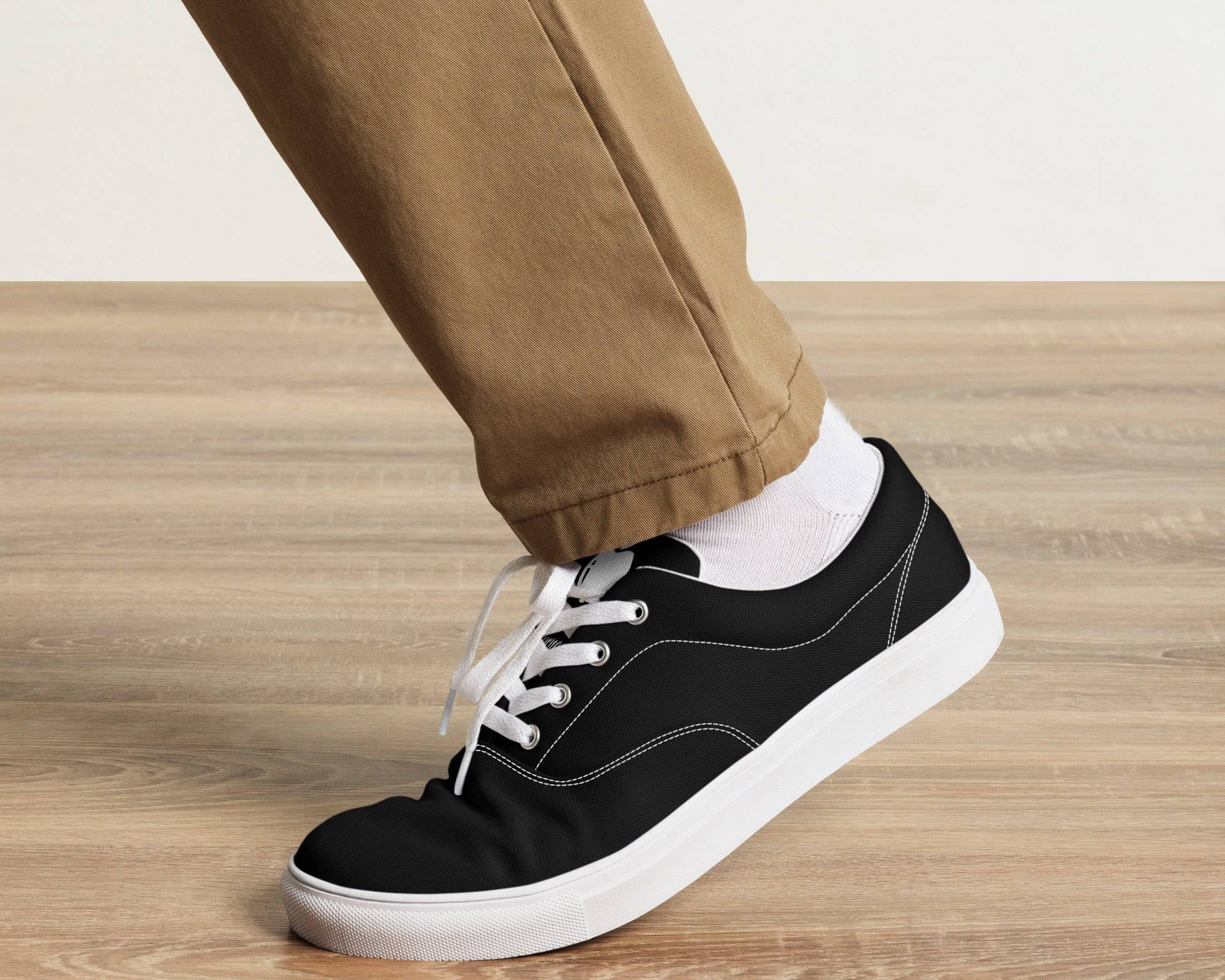 NEWYORKLISTED STYLE COLLECTION: MEN'S BACK IN BLACK CANVAS SHOE - NEWYORKLISTED