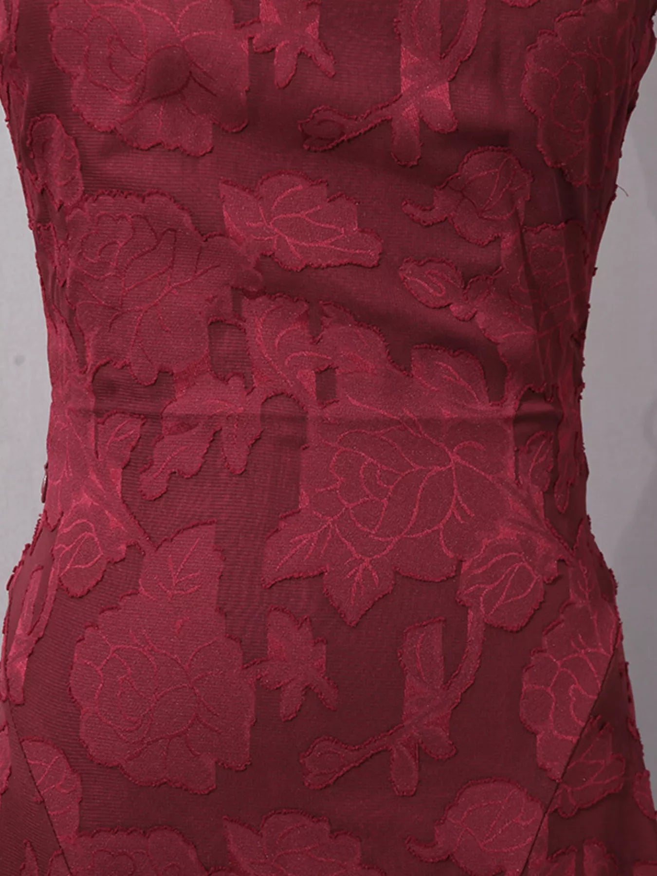 NEWYORKLISTED STYLE COLLECTION: Red floral lace dress on a gray background