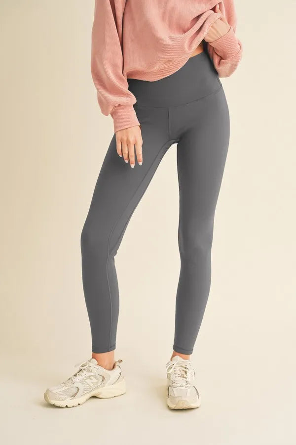NEWYORKLISTED ACTIVEWEAR COLLECTION: Fleece Lined High Waisted Leggings