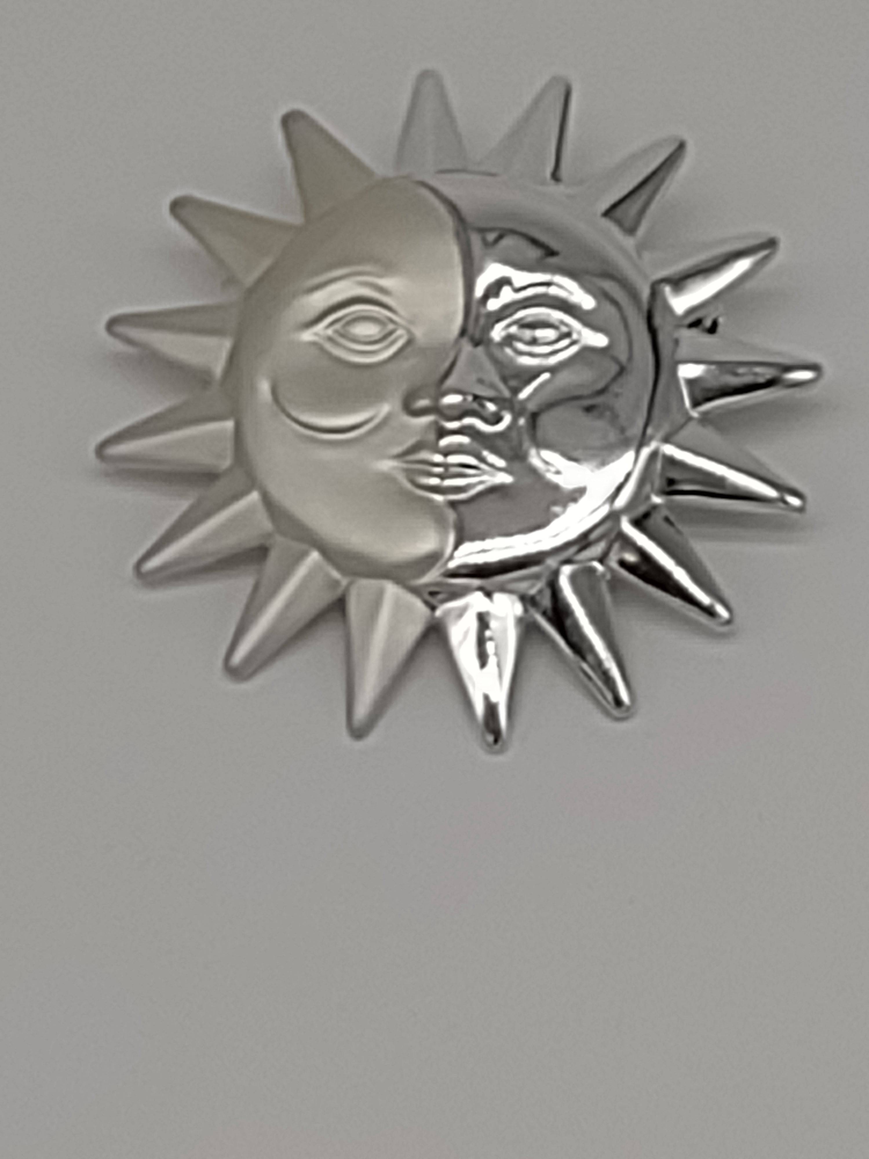 NEWYORKLISTED VINTAGE - Danecraft Sterling Silver Sun Pendent - NEWYORKLISTED